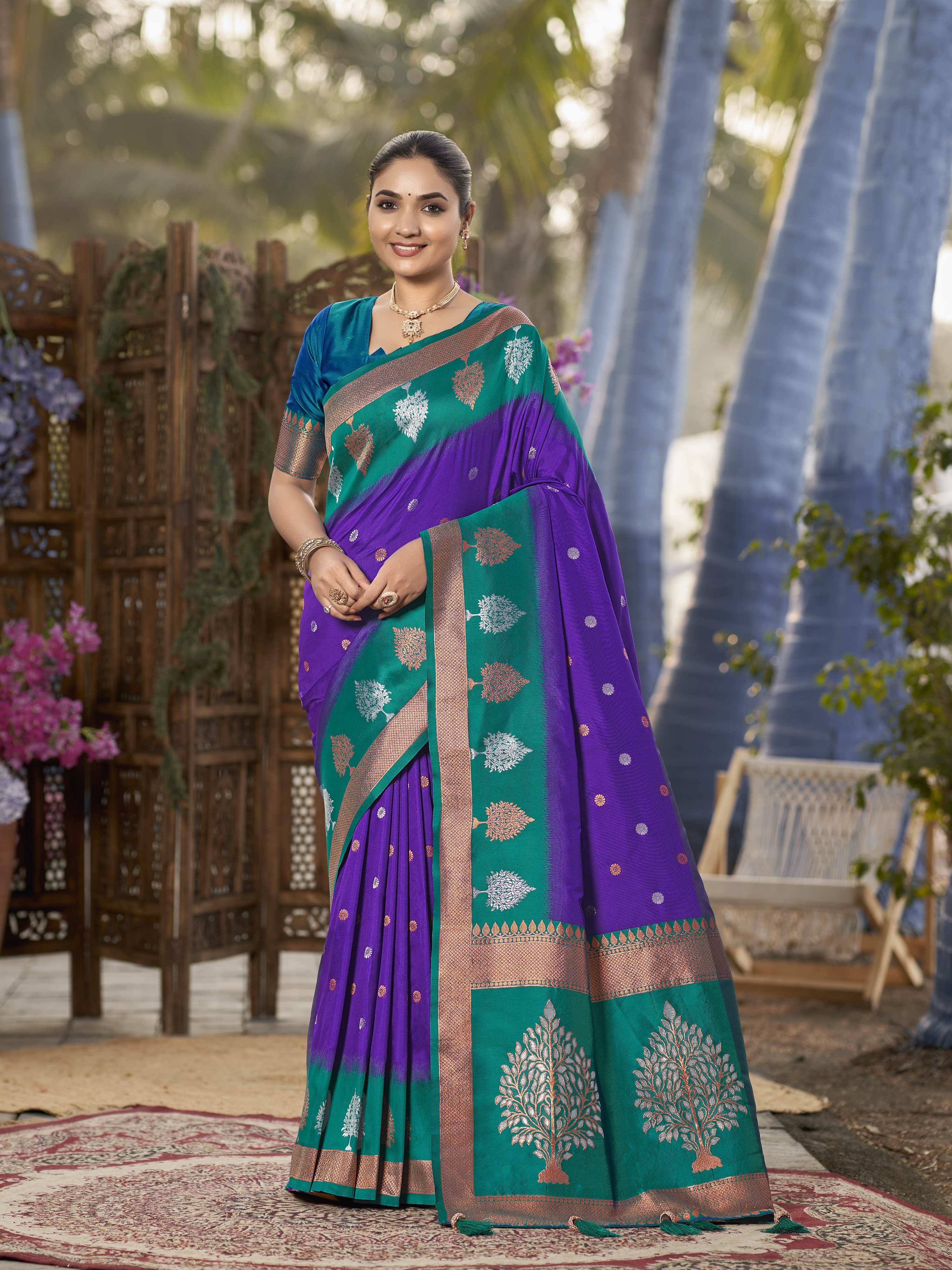 MANOHARI Banarasi Silk Blend Jacquard Work Saree - Purple - Dista