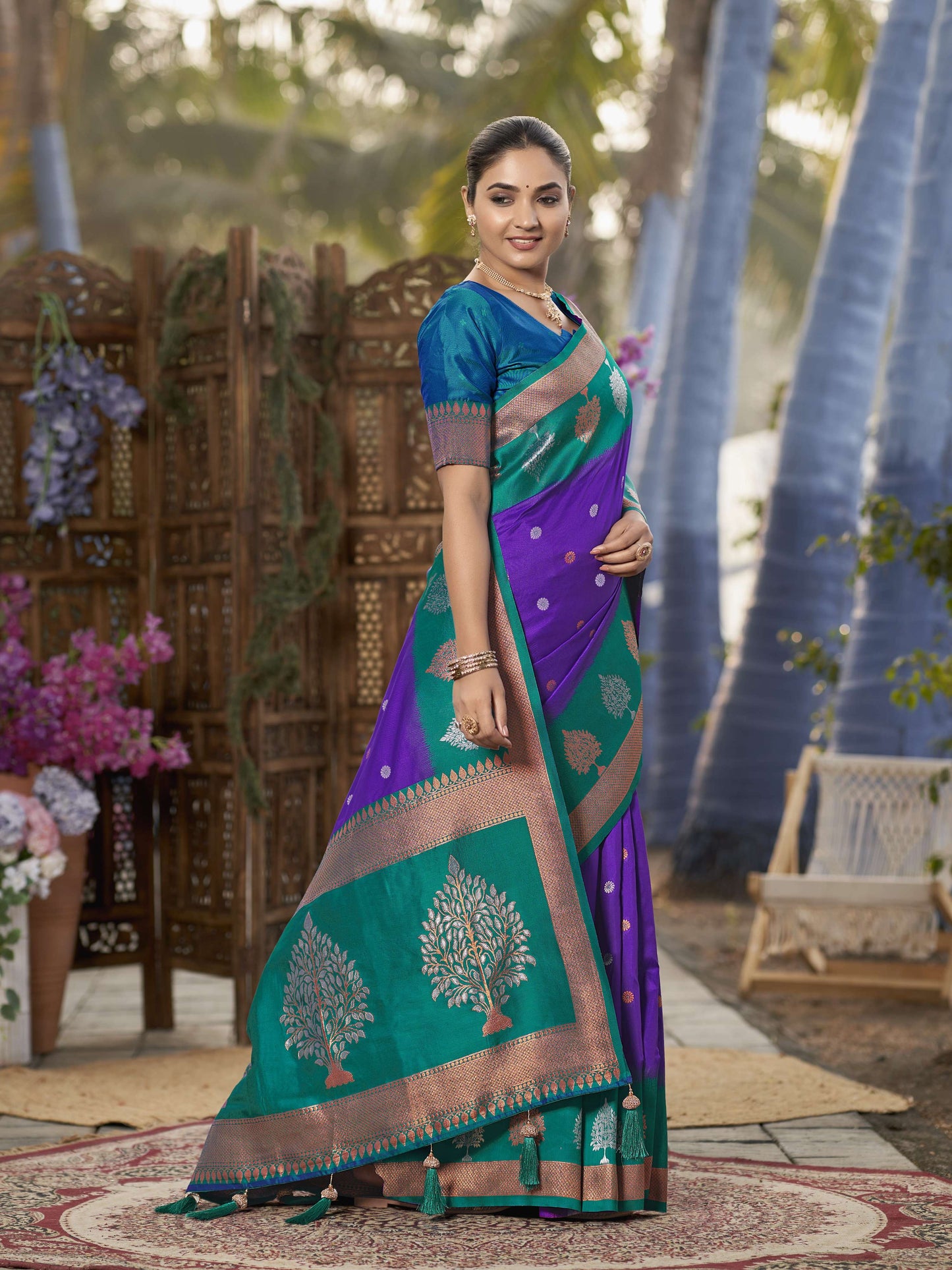 MANOHARI Banarasi Silk Blend Jacquard Work Saree - Purple - Dista