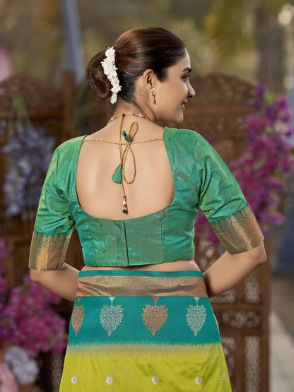 MANOHARI Banarasi Silk Blend Jacquard Work Saree - Green - Dista