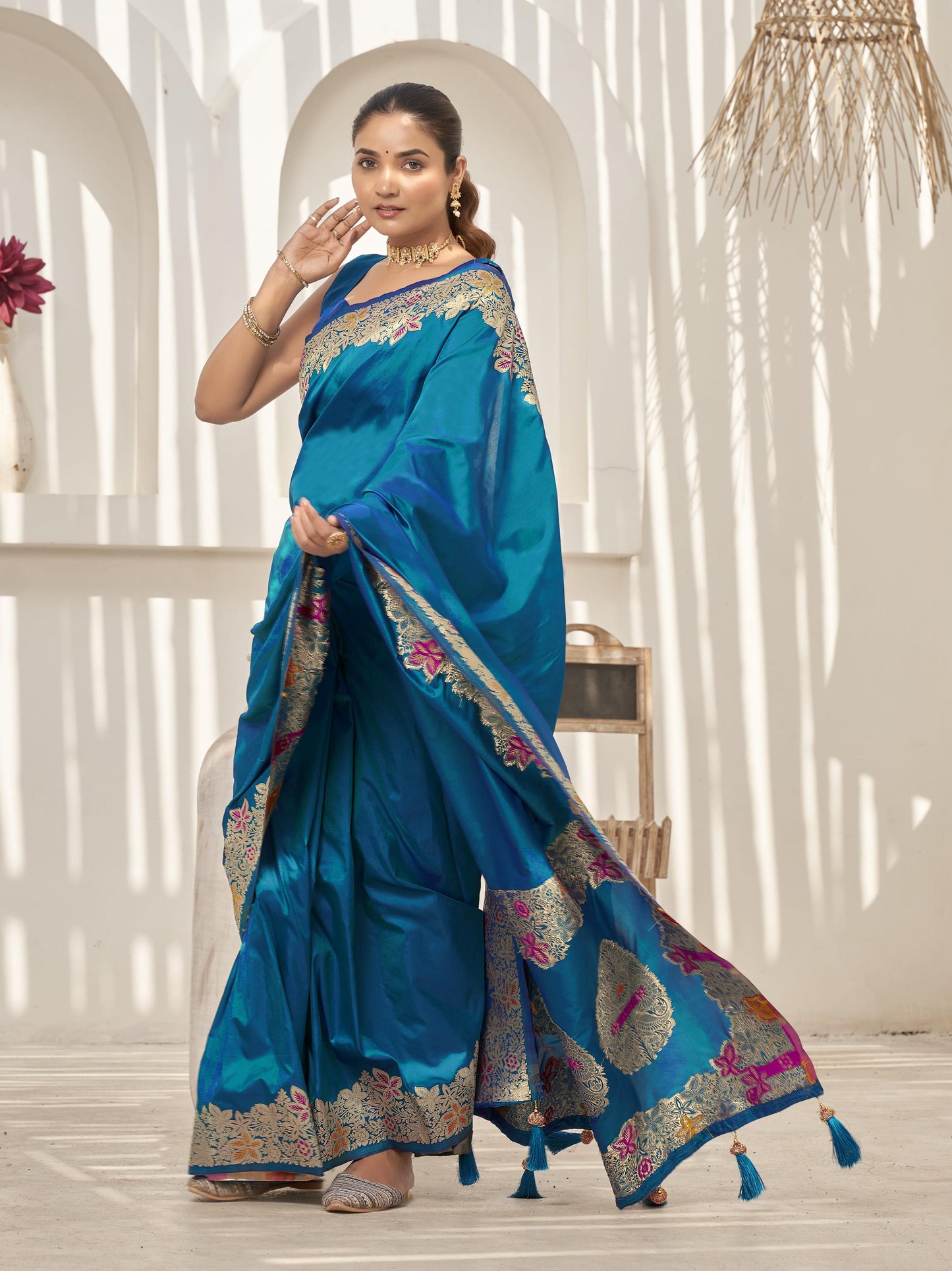 MANOHARI Banarasi Silk Blend Jacquard Work Saree - Blue - Dista