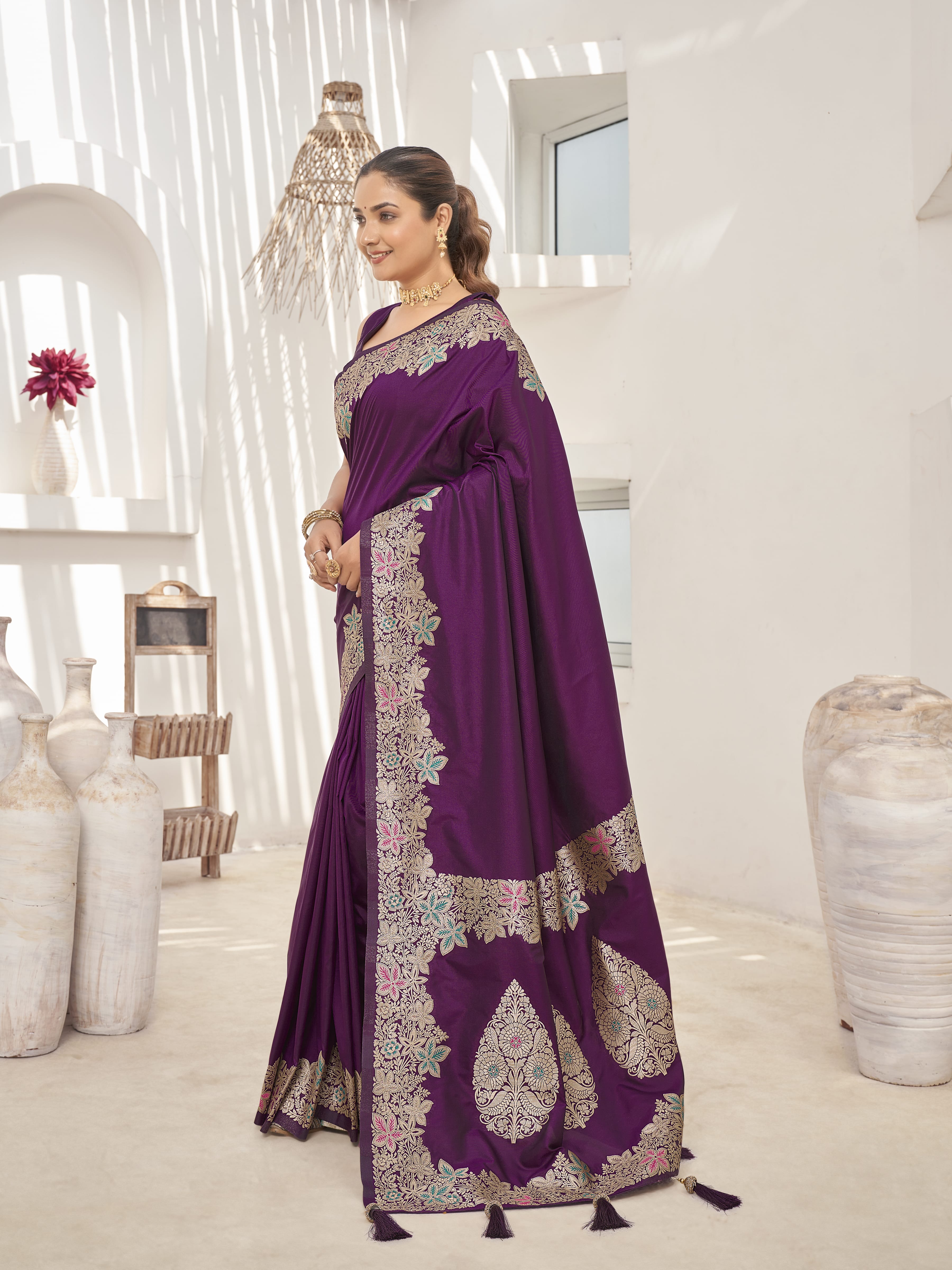 MANOHARI Banarasi Silk Blend Jacquard Work Saree - Purple - Dista
