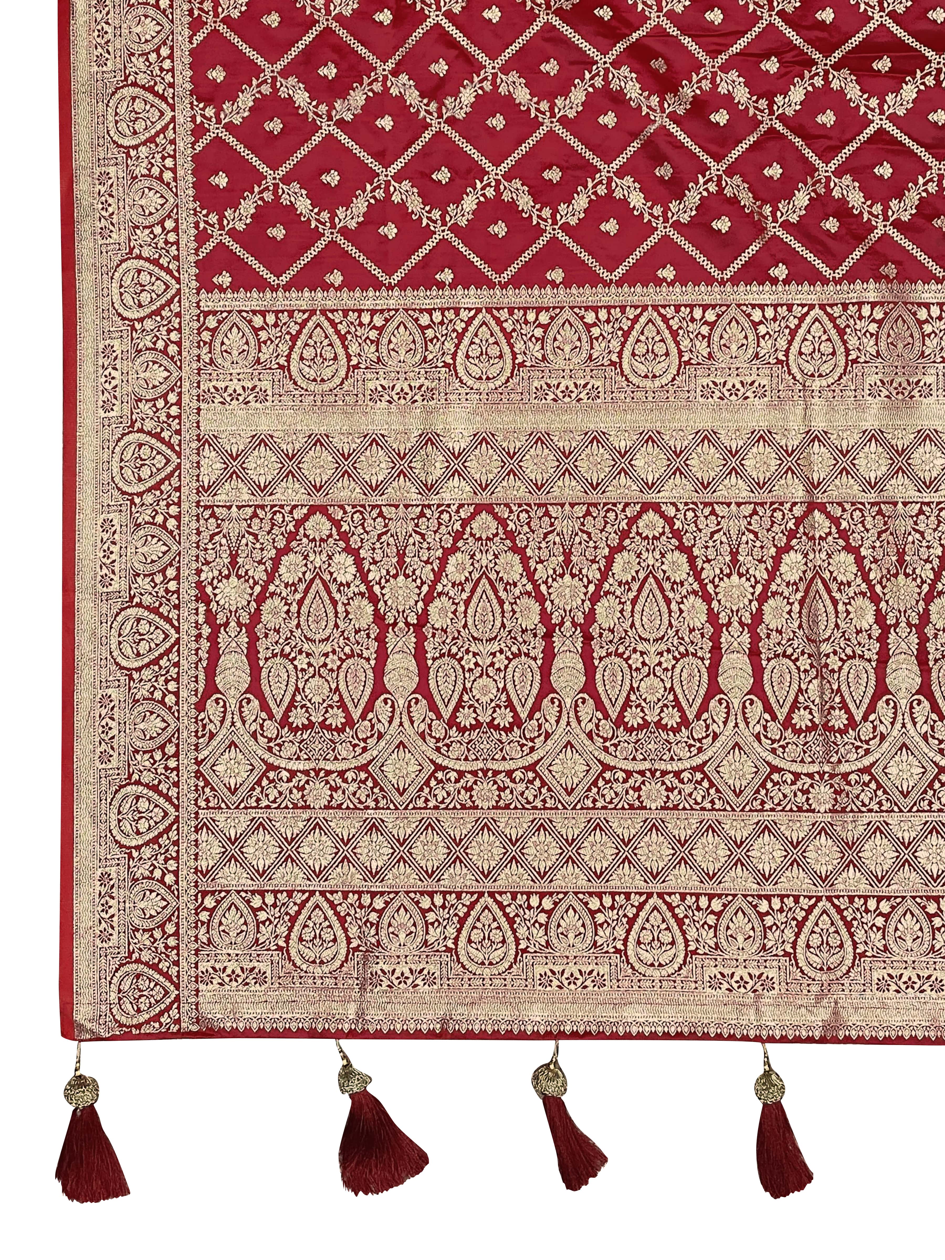 MANOHARI Banarasi Silk Blend Jacquard Work Saree - Red - Dista