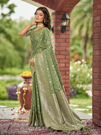 MANOHARI Banarasi Silk Blend Jacquard Work Saree - Green - Dista