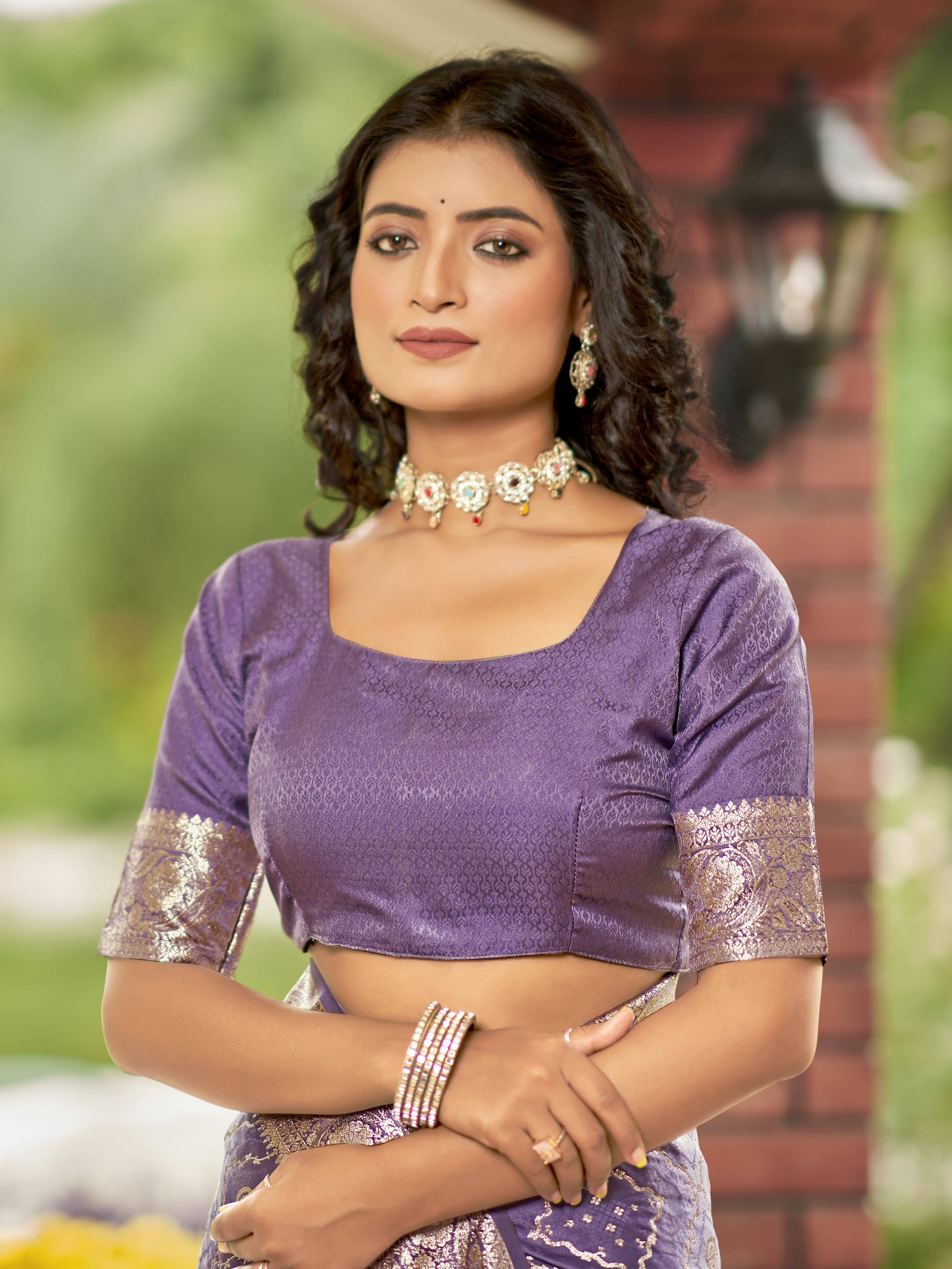 MANOHARI Banarasi Silk Blend Jacquard Work Saree - Purple - Dista