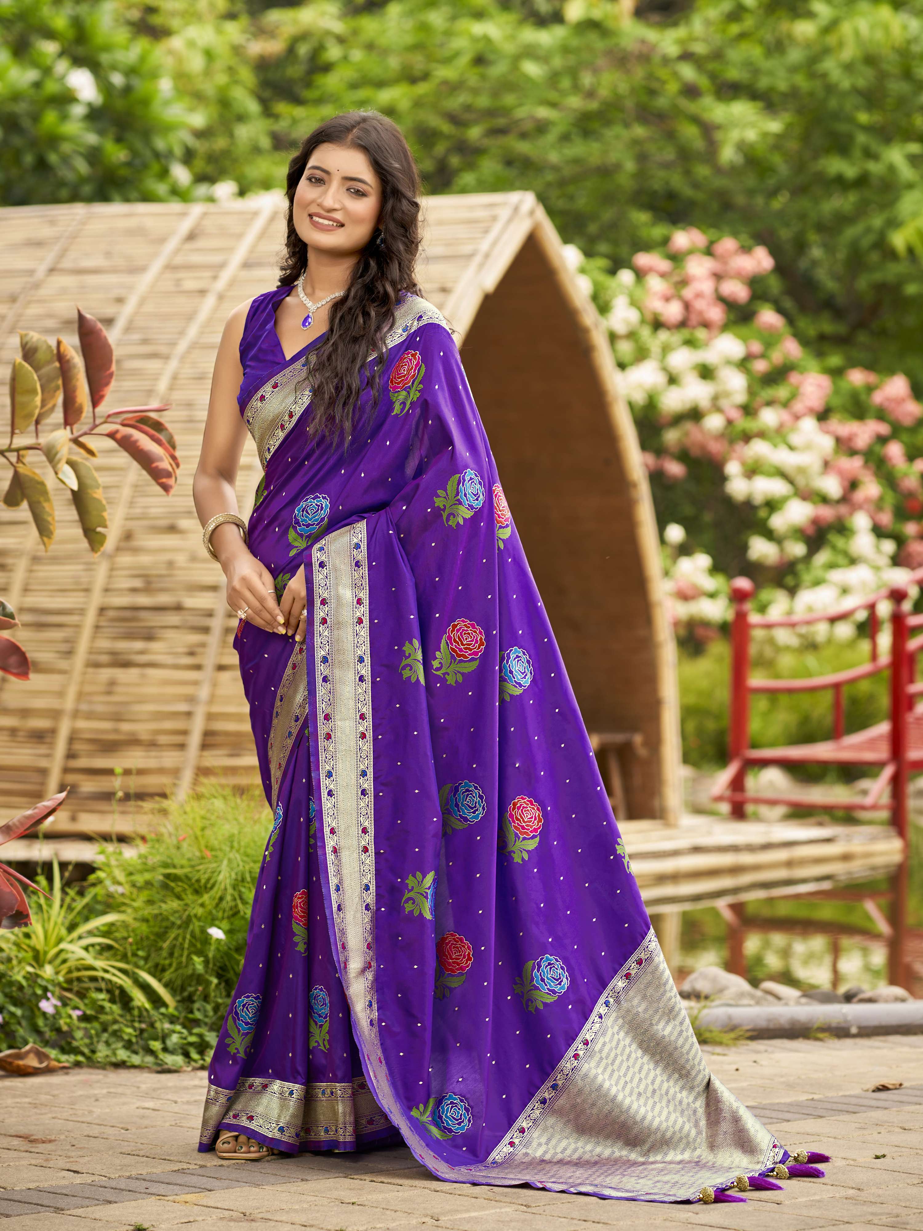 MANOHARI Banarasi Silk Blend Jacquard Work Saree - Purple - Dista