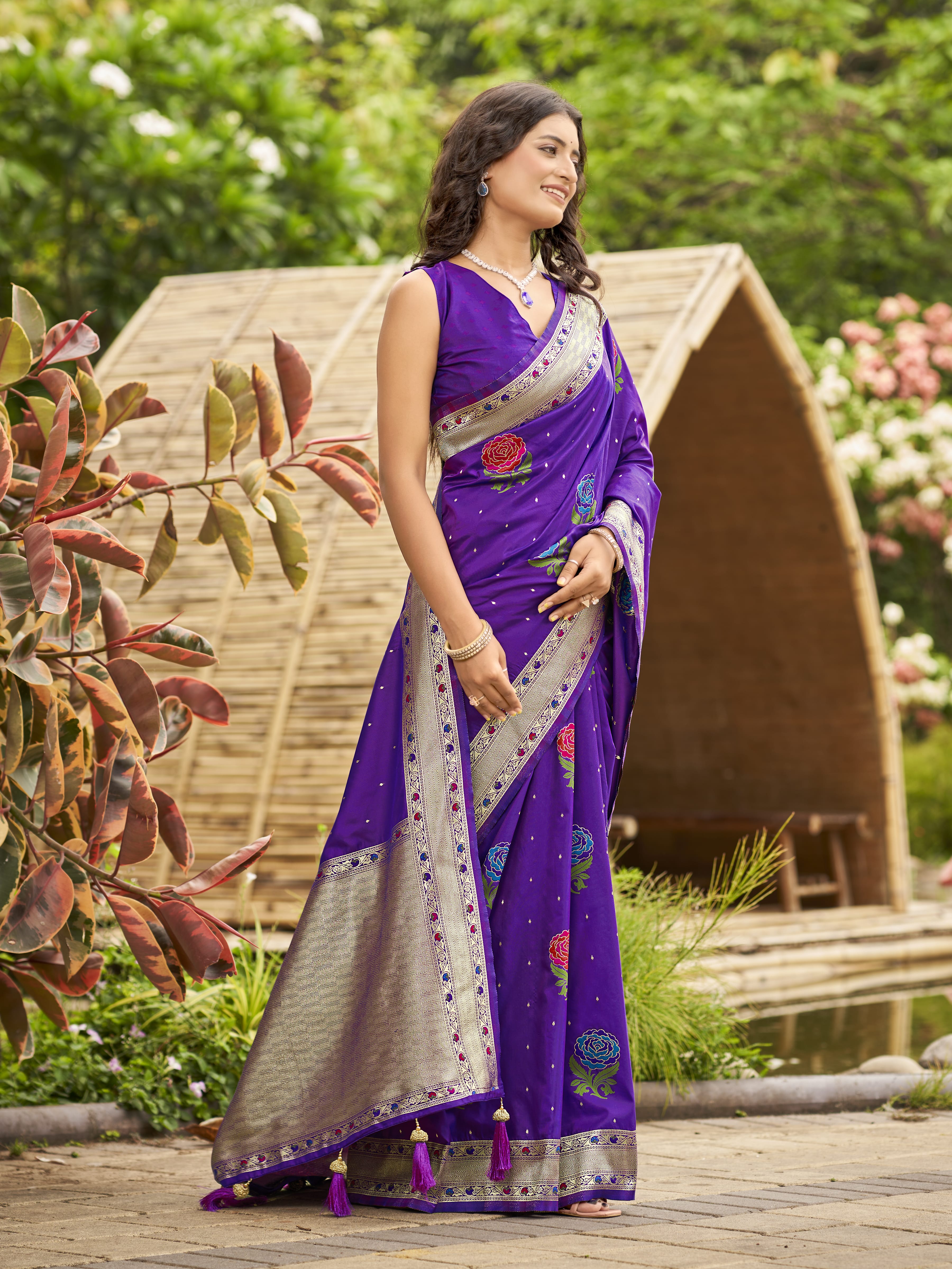 MANOHARI Banarasi Silk Blend Jacquard Work Saree - Purple - Dista