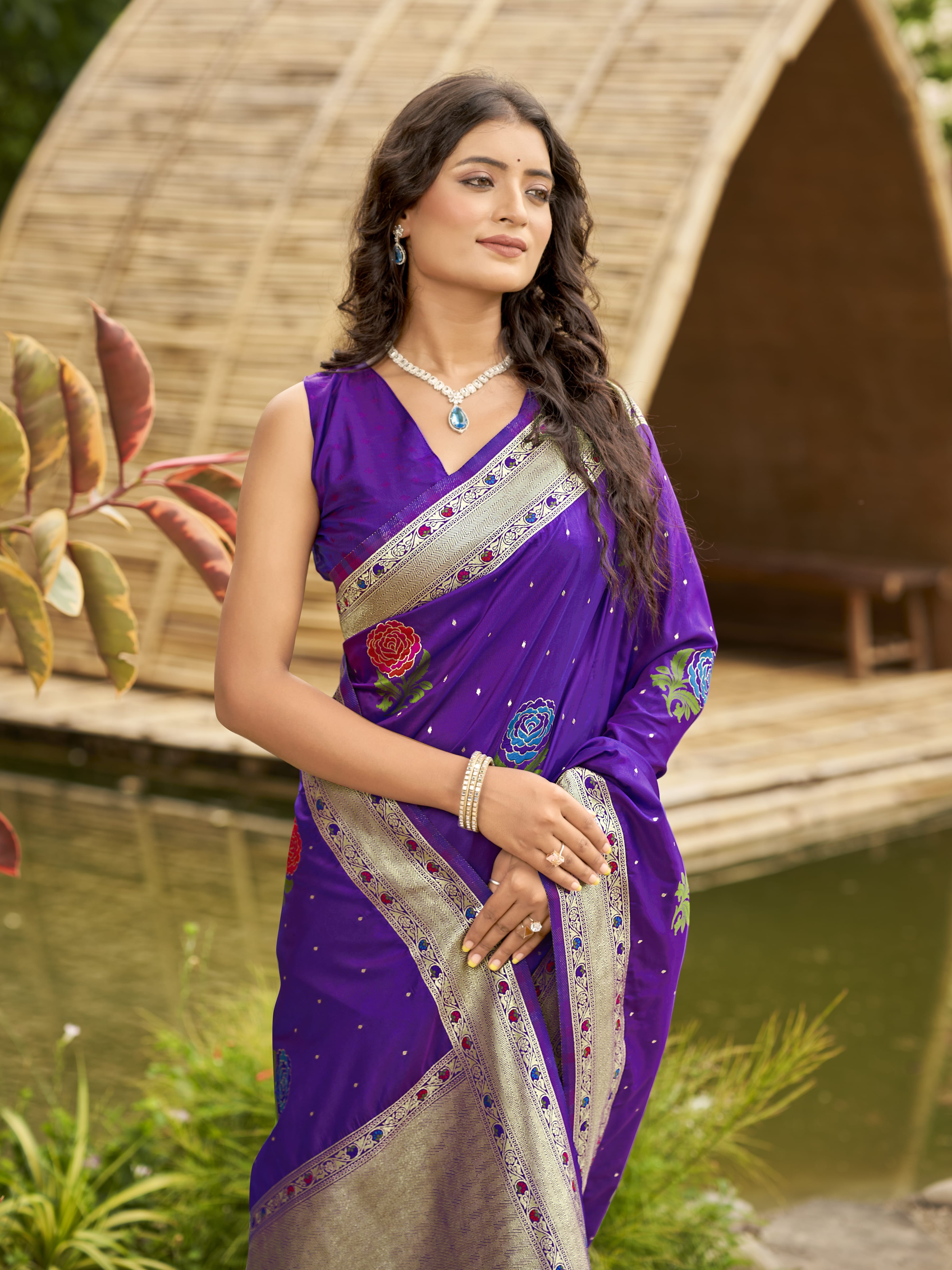 MANOHARI Banarasi Silk Blend Jacquard Work Saree - Purple - Dista