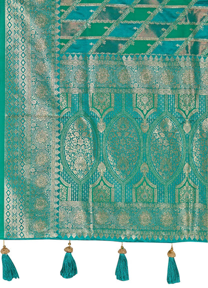 MANOHARI Banarasi Silk Blend Jacquard Work Saree - Green - Dista