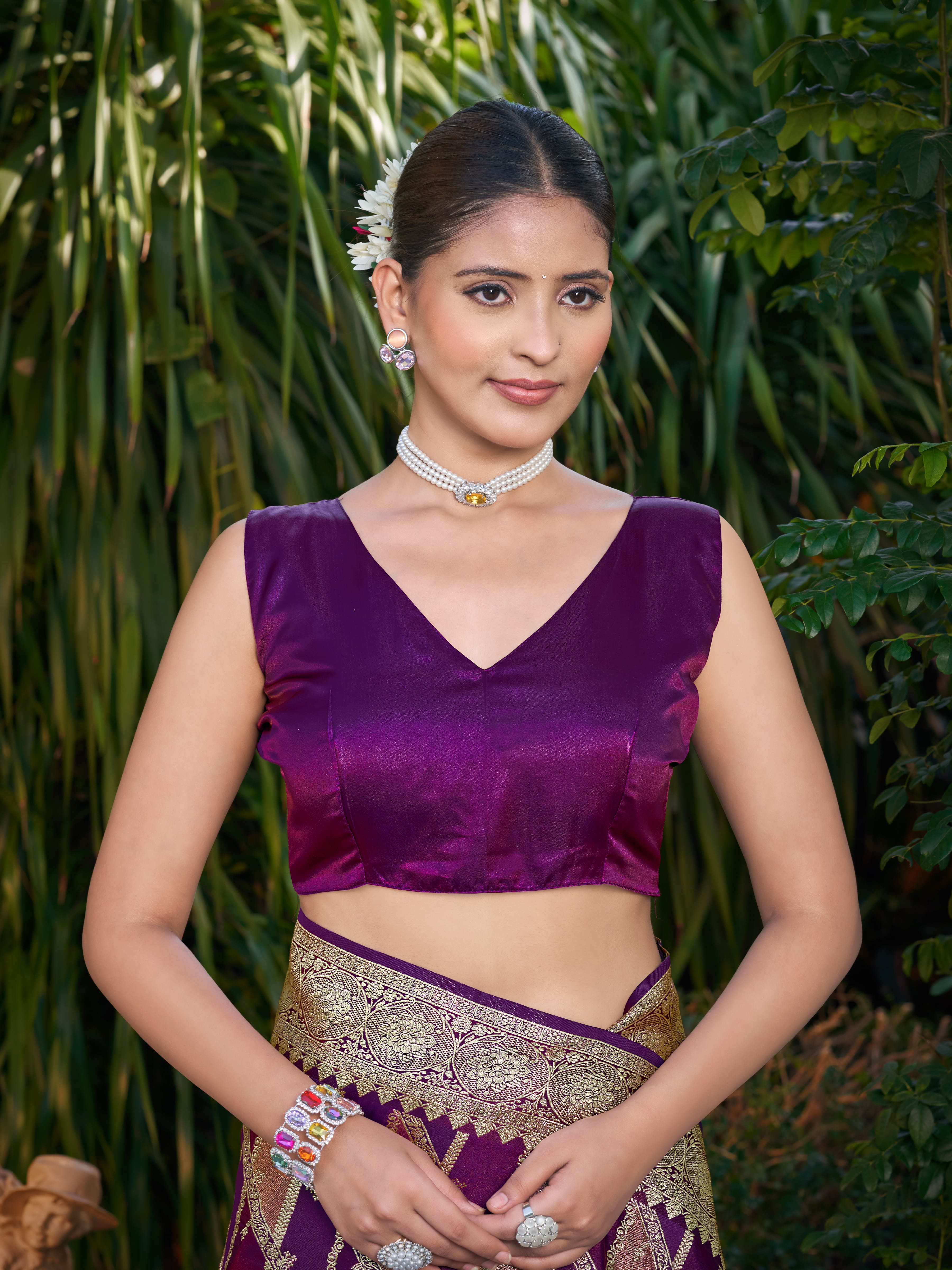 MANOHARI Banarasi Silk Blend Jacquard Work Saree - Purple - Dista