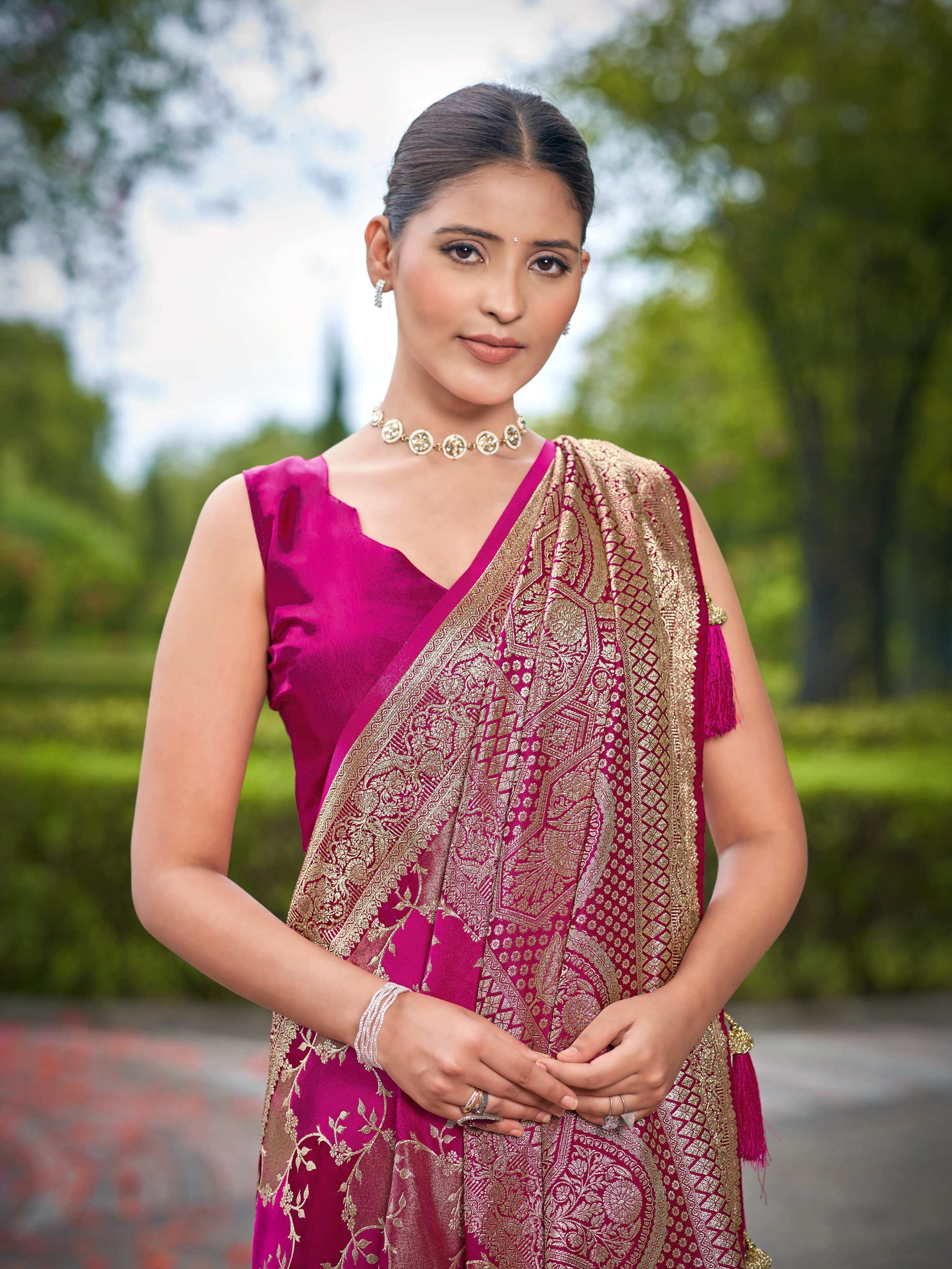 MANOHARI Banarasi Silk Blend Jacquard Work Saree - Pink - Dista