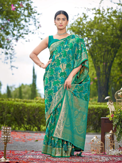 MANOHARI Banarasi Silk Blend Jacquard Work Saree - Green - Dista