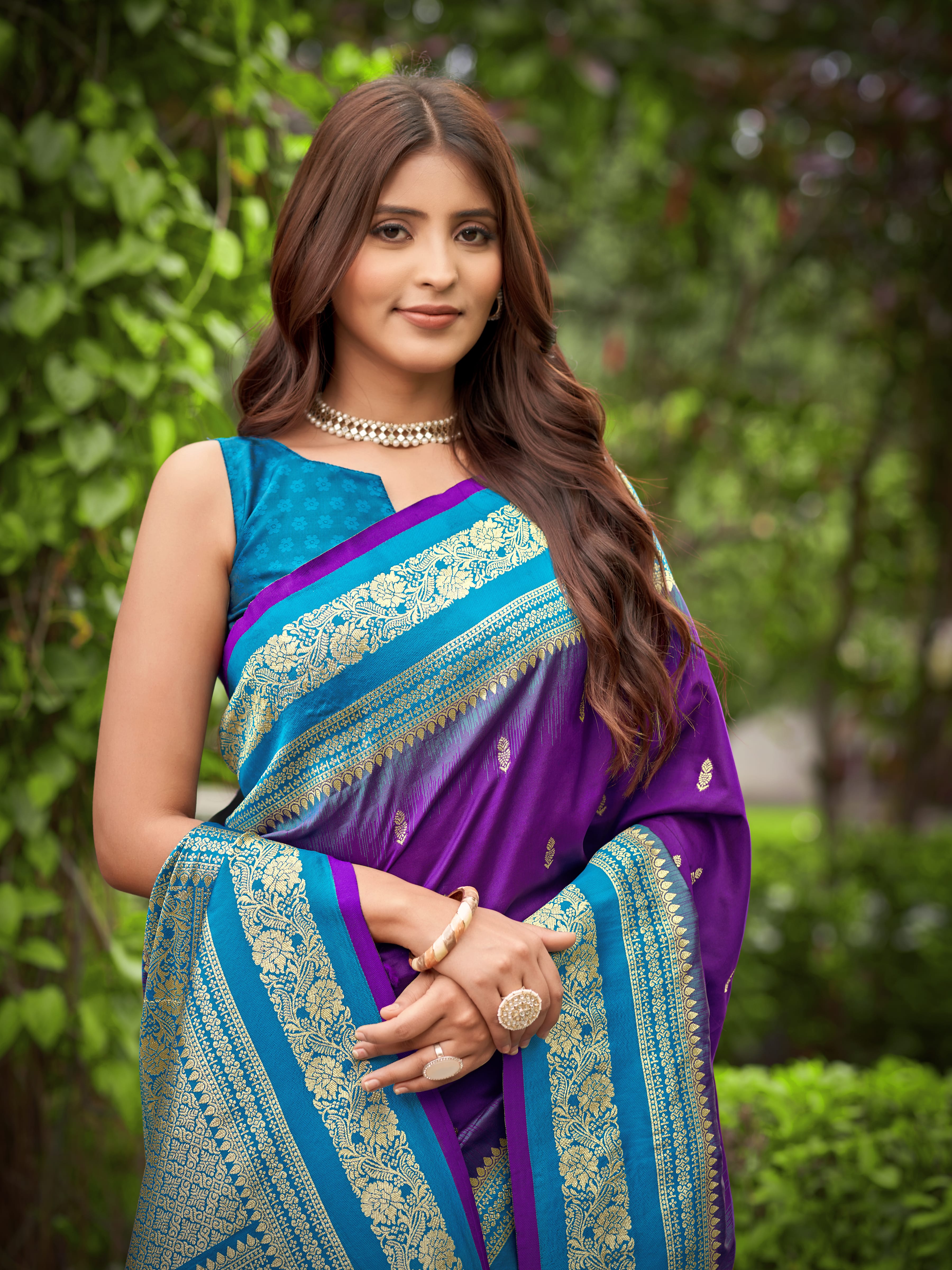 MANOHARI Banarasi Silk Blend Jacquard Work Saree - Purple - Dista
