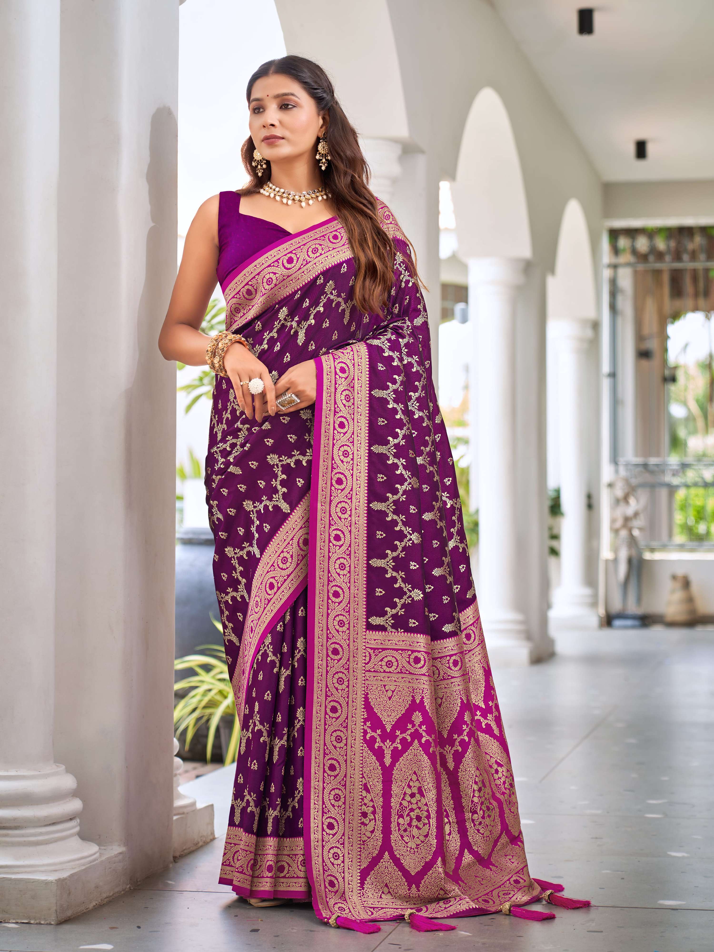 MANOHARI Banarasi Silk Blend Jacquard Work Saree - Purple - Dista