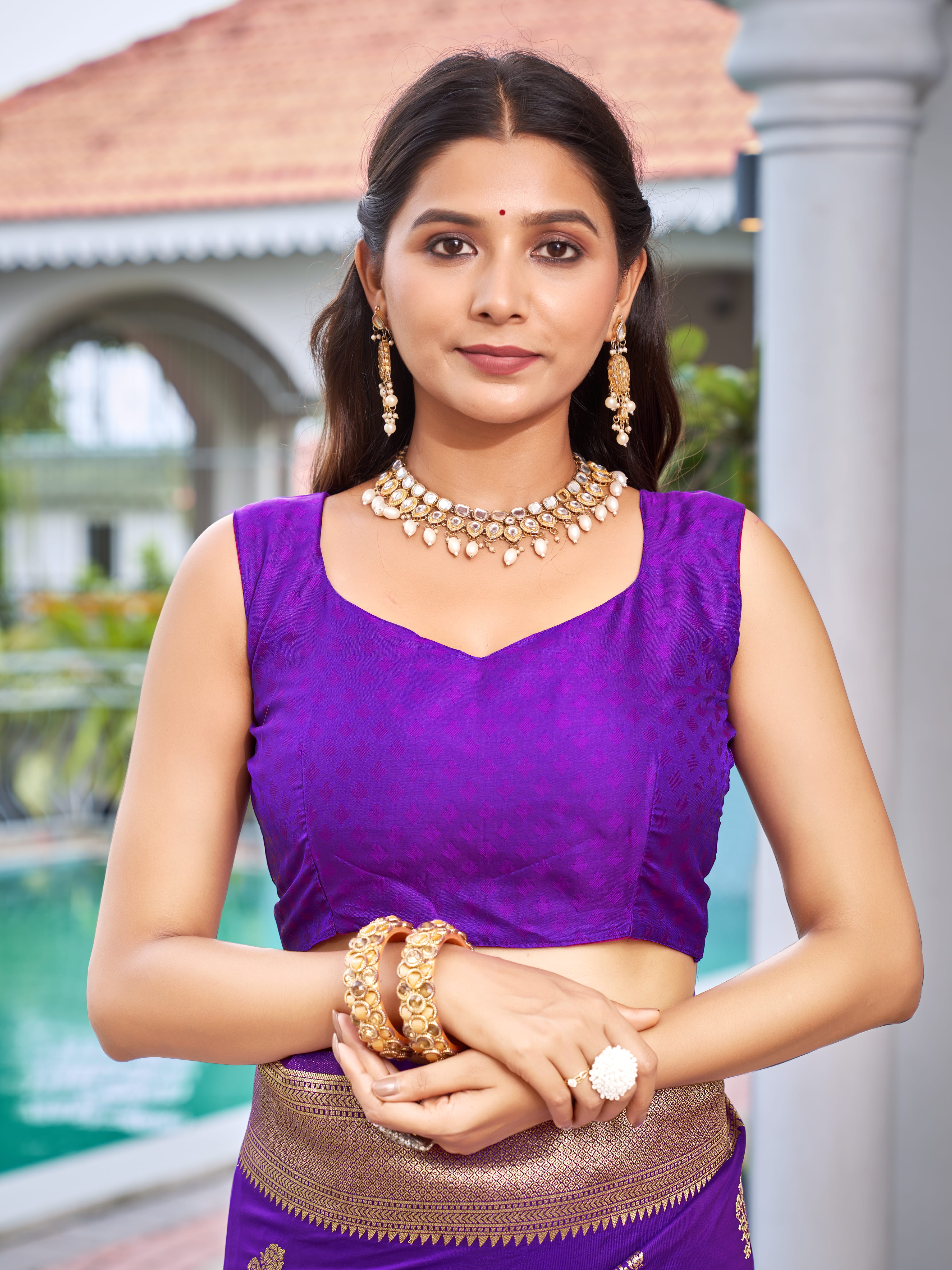 MANOHARI Banarasi Silk Blend Jacquard Work Saree - Purple - Dista