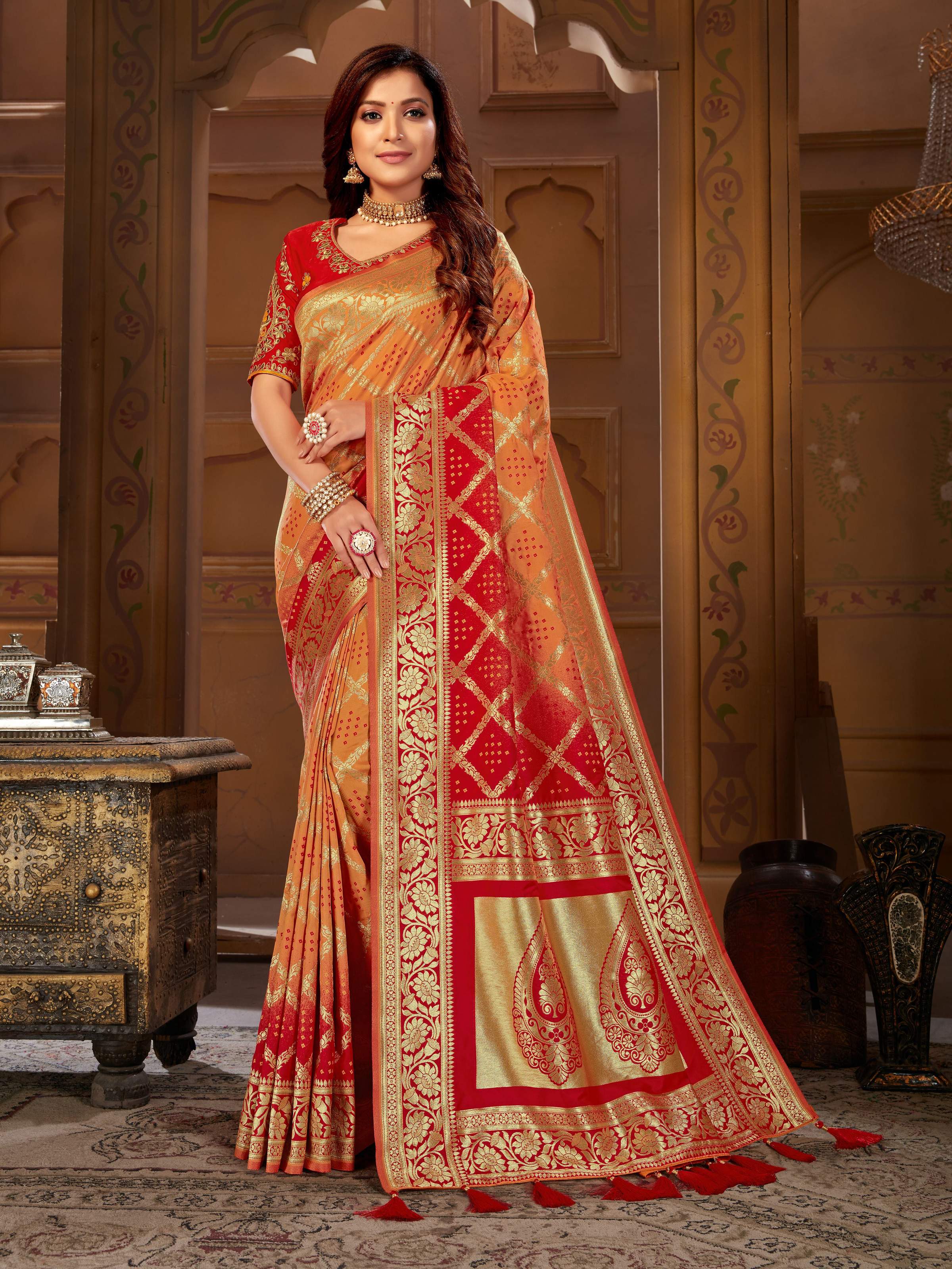 MANOHARI Banarasi Silk Blend Jacquard Work Saree - Yellow - Dista
