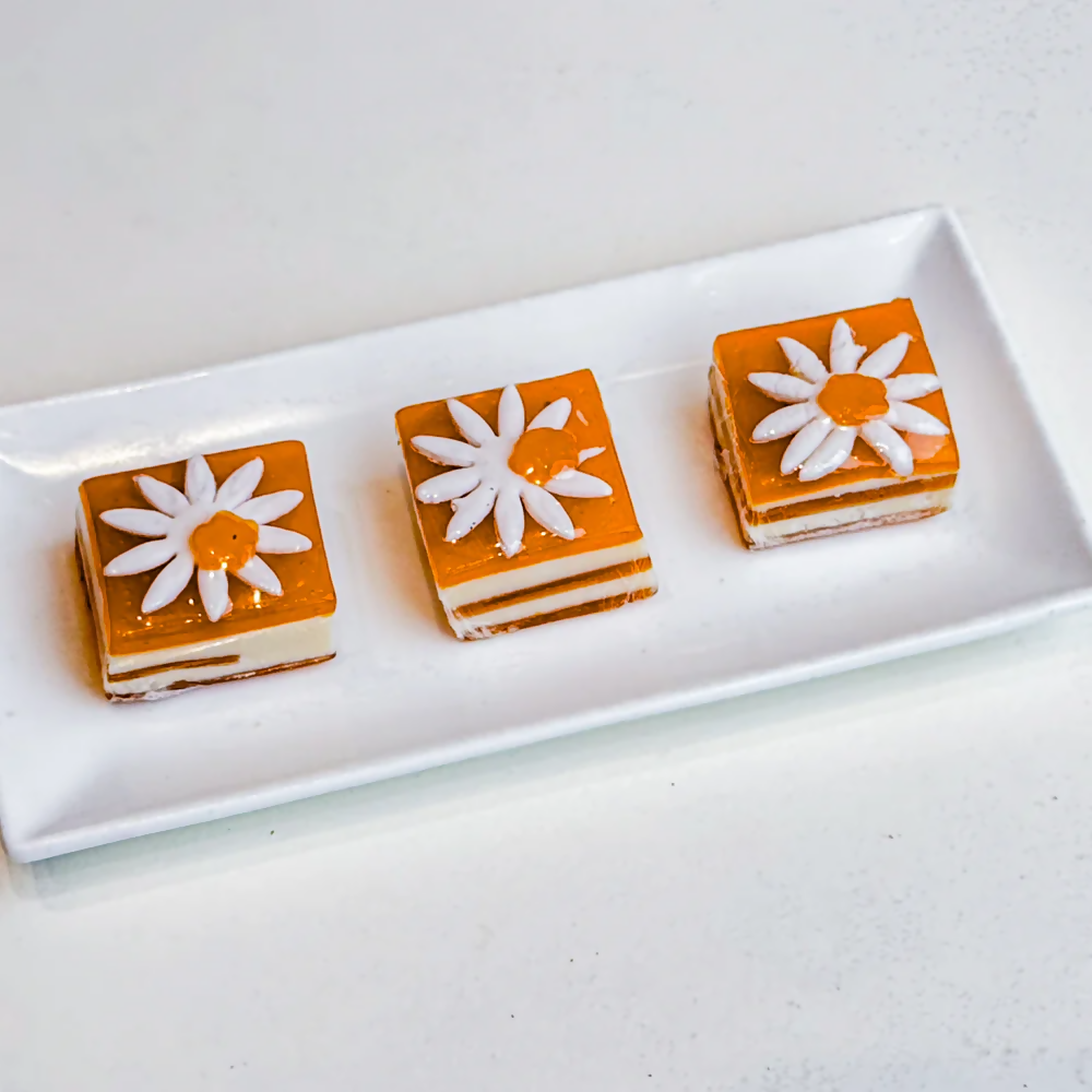 Gwalia Sweets Mango Delight - Distacart