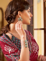 Thumbnail for NOZ2TOZ Women's Crepe Red Printed Designer Saree With Blouse Piece - Distacart
