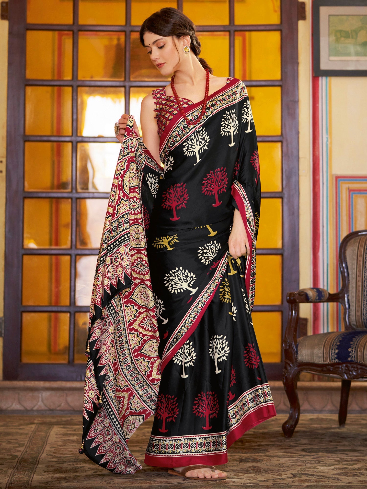 NOZ2TOZ Women's Crepe Black Printed Designer Saree With Blouse Piece - Distacart