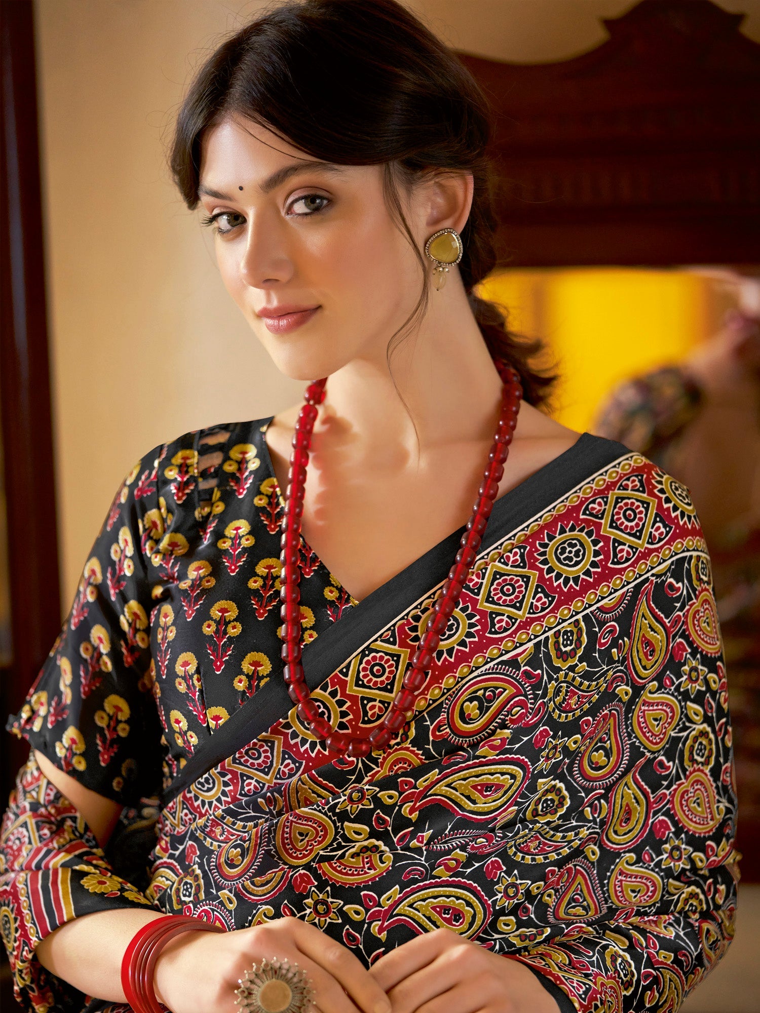 NOZ2TOZ Women's Crepe Black Printed Designer Saree With Blouse Piece - Distacart