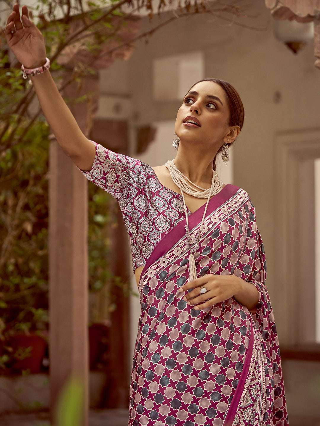 NOZ2TOZ Women's Crepe Magenta Printed Designer Saree With Blouse Piece - Distacart