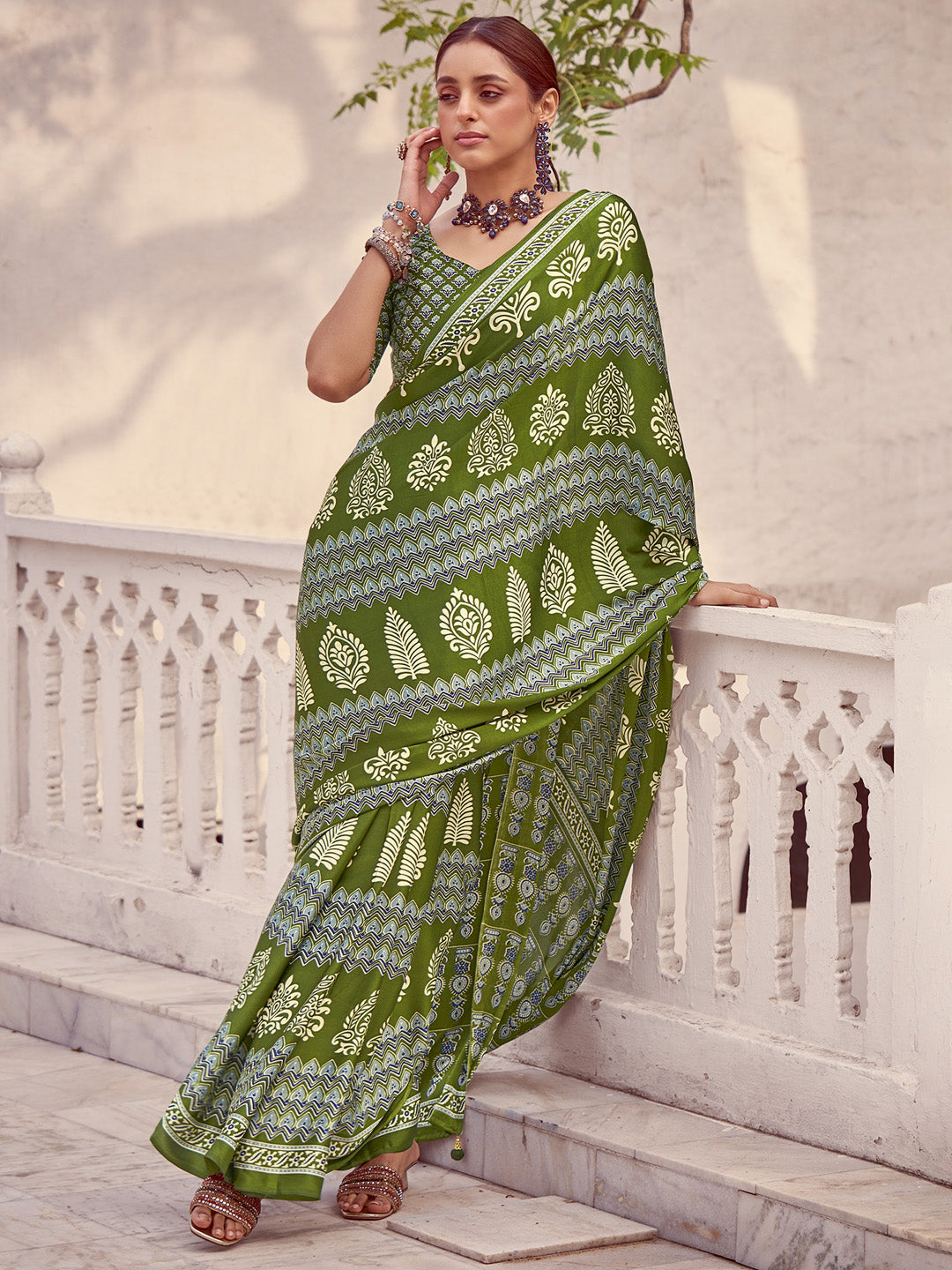 NOZ2TOZ Women's Crepe Light Green Printed Designer Saree With Blouse Piece - Distacart