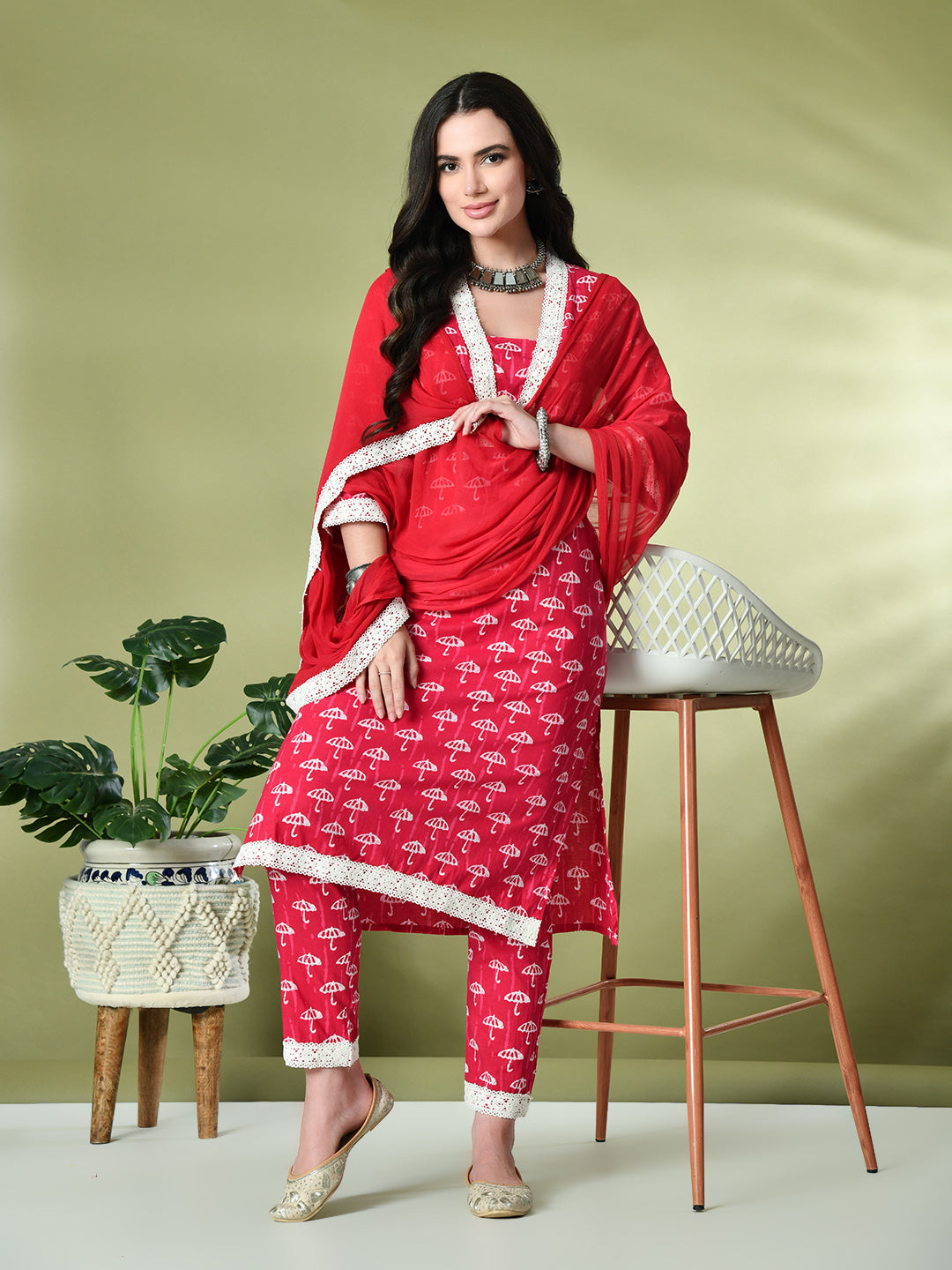 Myshka Women's Printed V-Neck Bell Sleeves Kurta & Trousers With Dupatta Sets in Pink Color - Distacart