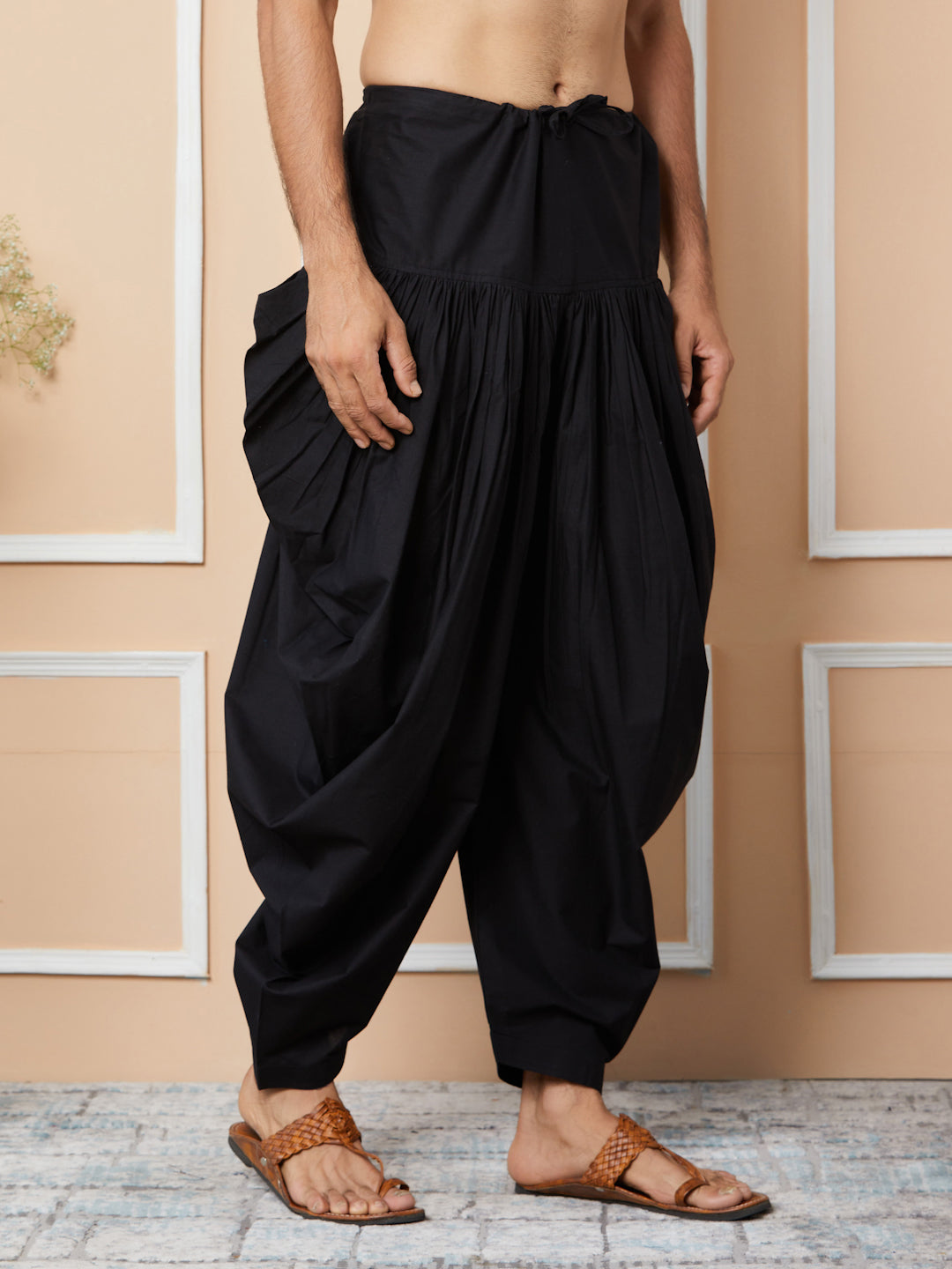 MULTI SHADES Black Mid Rise Loose Fit Pure Cotton Elasticated Solid Pleated Dhoti (Salwar) - Dista