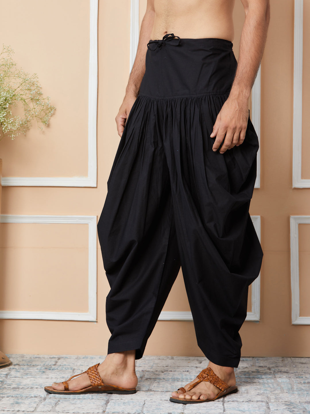 MULTI SHADES Black Mid Rise Loose Fit Pure Cotton Elasticated Solid Pleated Dhoti (Salwar) - Dista