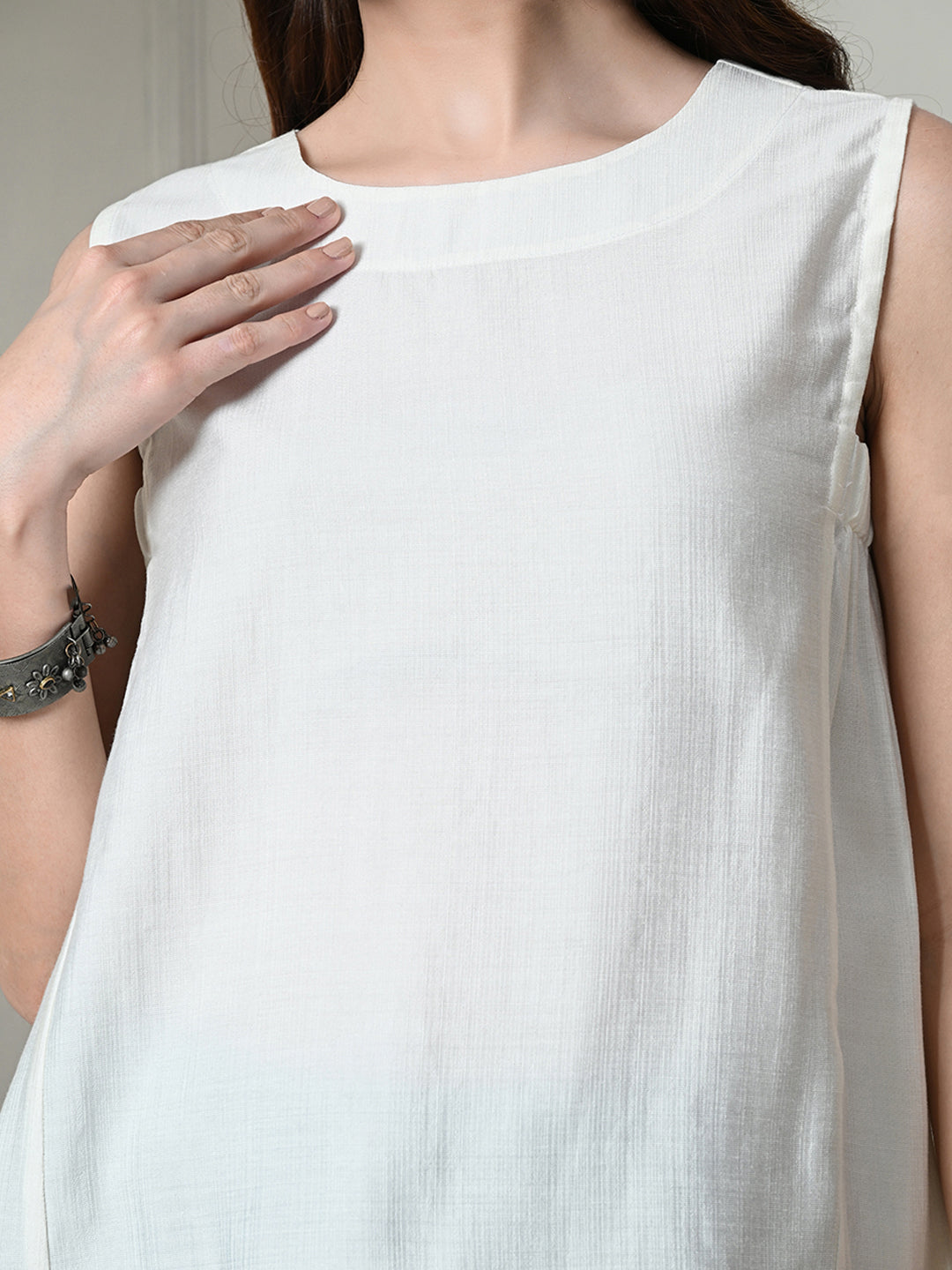 Myshka Women's Solid Embellished Sleeveless Casual Tops In White Color - Distacart