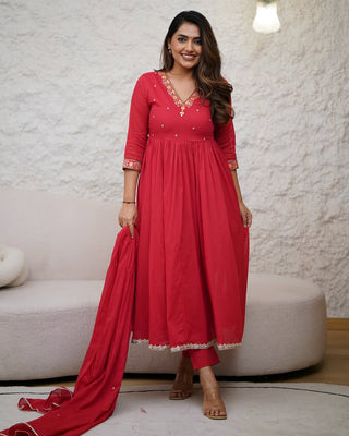 Malishka Women's Pink Viscose Embroidered Straight Kurta Pant With Dupatta - Distacart