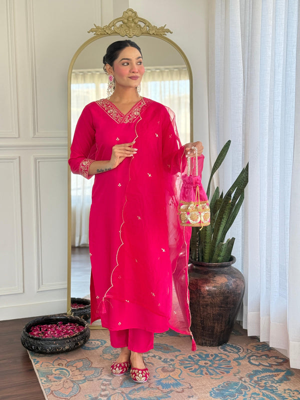 Malishka Women's Pink Viscose Embroidered Straight Kurta Pant With Dupatta