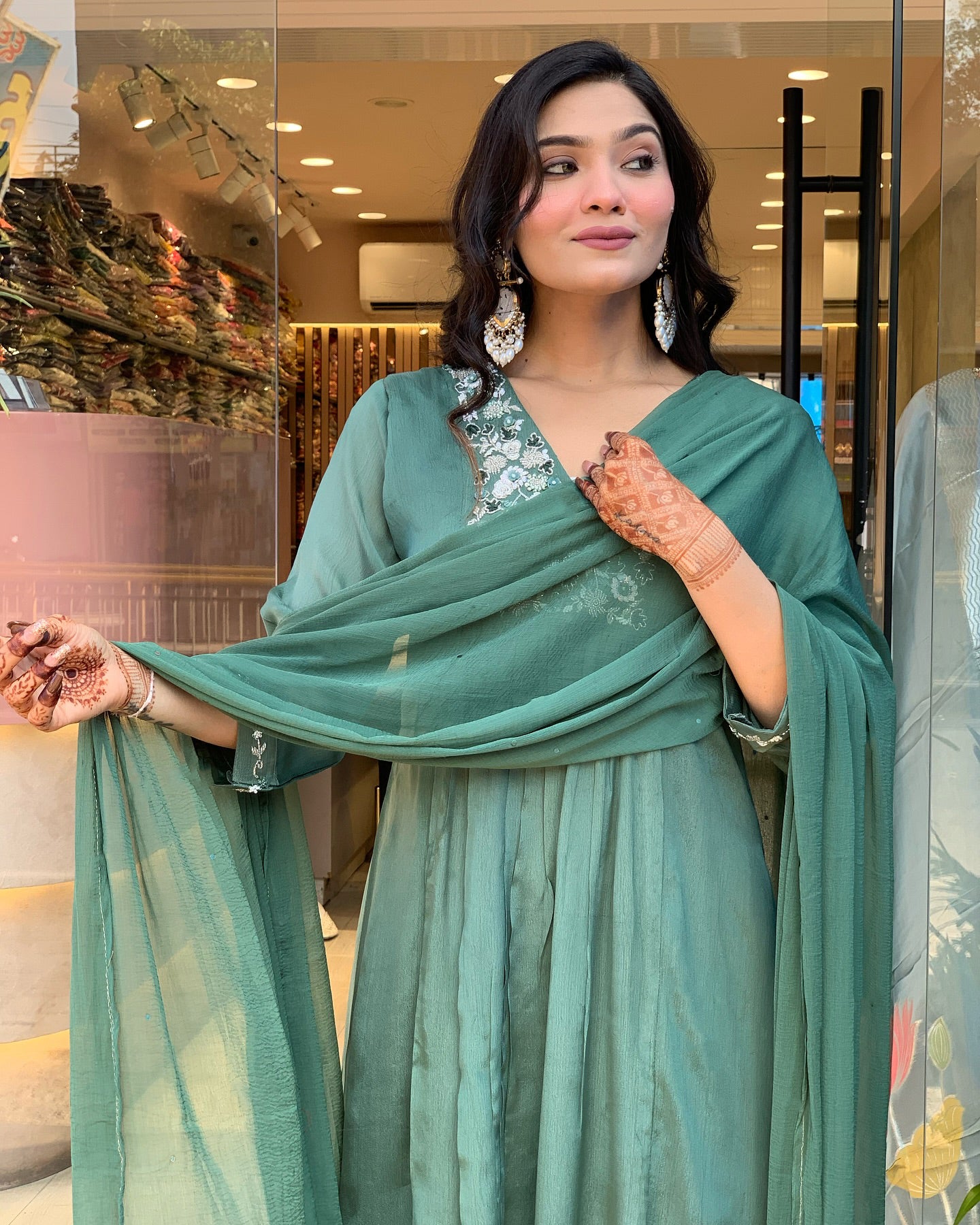 Malishka Women's Green Chinon Embroidered Straight Kurta Pant With Dupatta