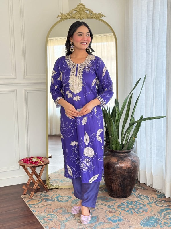 Malishka Women's Blue Muslin Embroidered Straight Kurta With Pant