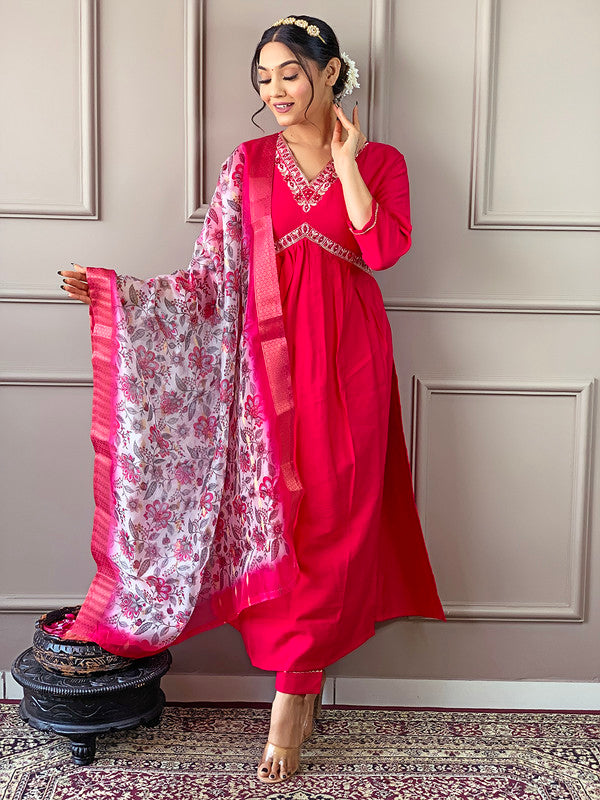 Malishka Women's Gajri Viscose Chanderi Embroidered Straight Kurta Pant With Dupatta - Distacart