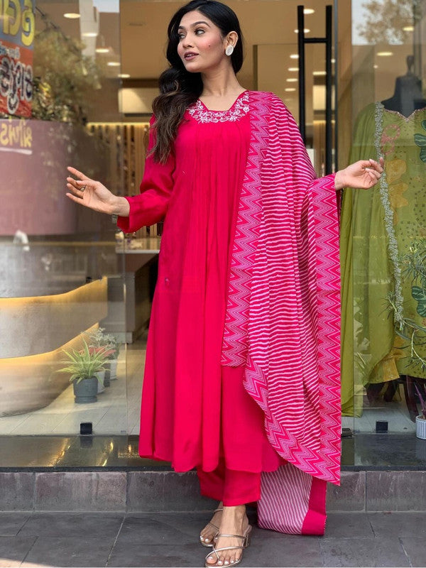 Malishka Women's Gajri Viscose Silk Embroidered Flared Kurta Pant With Dupatta - Distacart