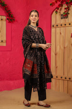 Thumbnail for Malishka Women's Black Roman Slub Flower Print Straight Kurta Pant With Dupatta