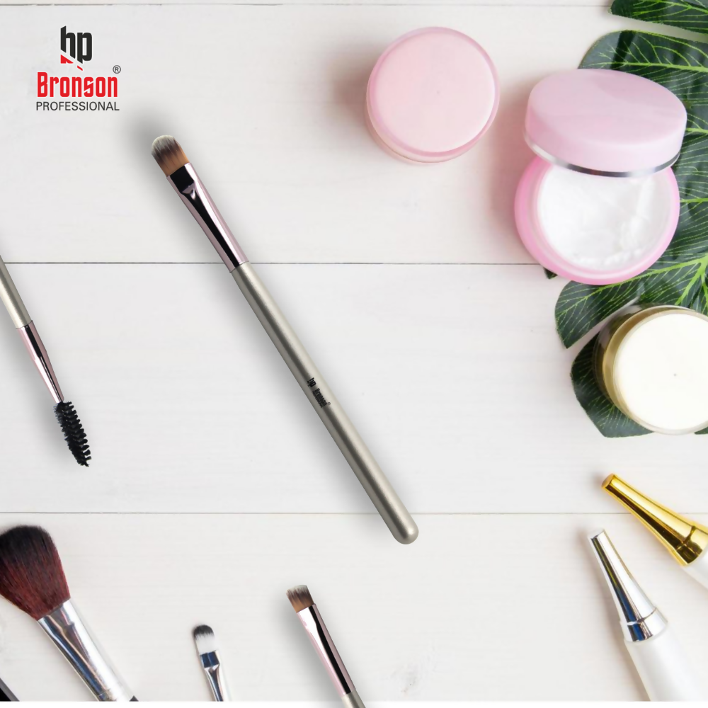 Bronson Professional Classic Makeup Blending Brush - Dista