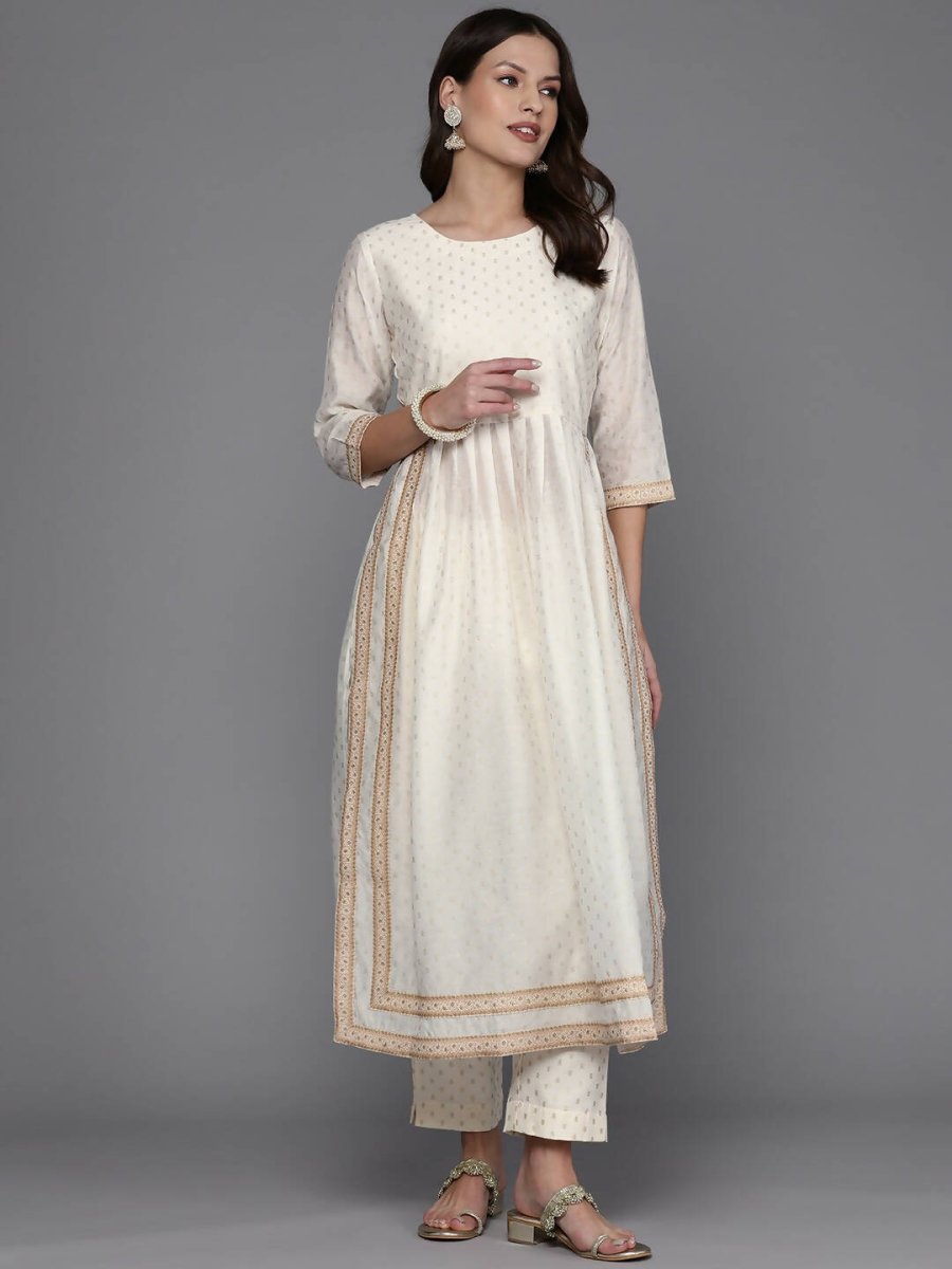 Ahalyaa Women Printed Pleated Kurta with Trousers - Off White Color - Distacart