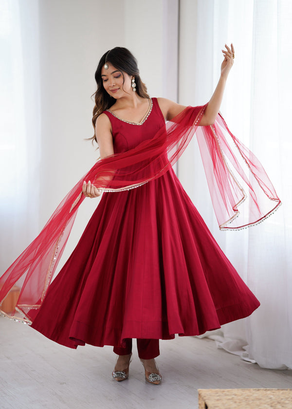 Lorenvalley Fashion Maroon Pure Romansilk Chanderi Fabric Yoke Fancy Lace Work Anarkali Kurta Pant With Dupatta Set
