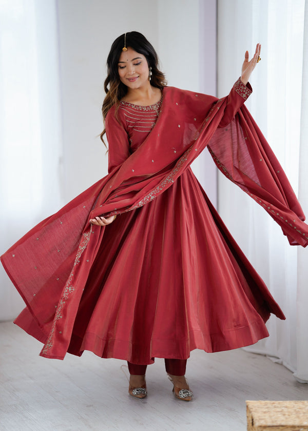 Lorenvalley Fashion Maroon Roman Shimmer Chanderi Silk Yoke Fancy Handwork Beads Work Anarkali Kurta Pant With Dupatta Set