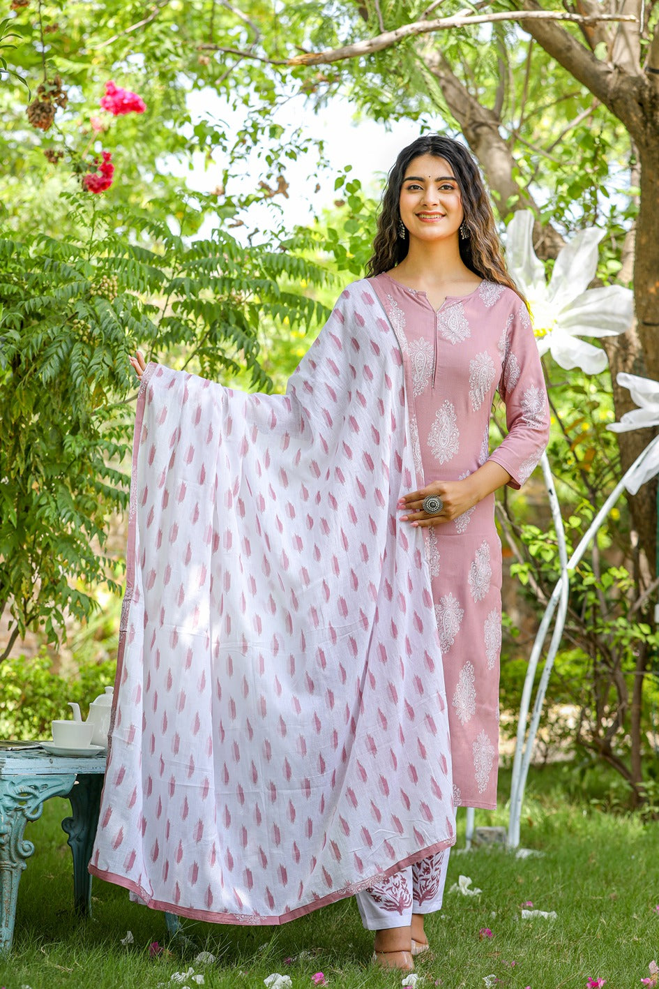 Yufta Mauve & Off White Printed Dupatta Set - Distacart
