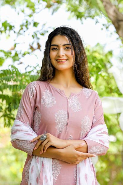 Yufta Mauve & Off White Printed Dupatta Set - Distacart