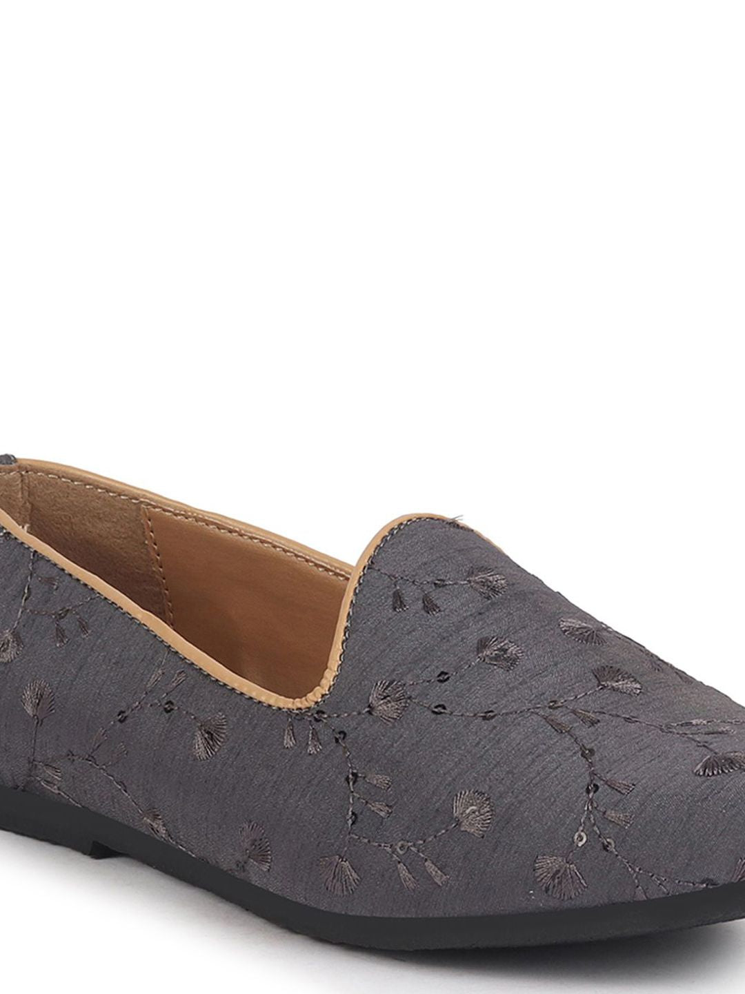 FAUSTO Men Embroidered Ethnic Mojaris