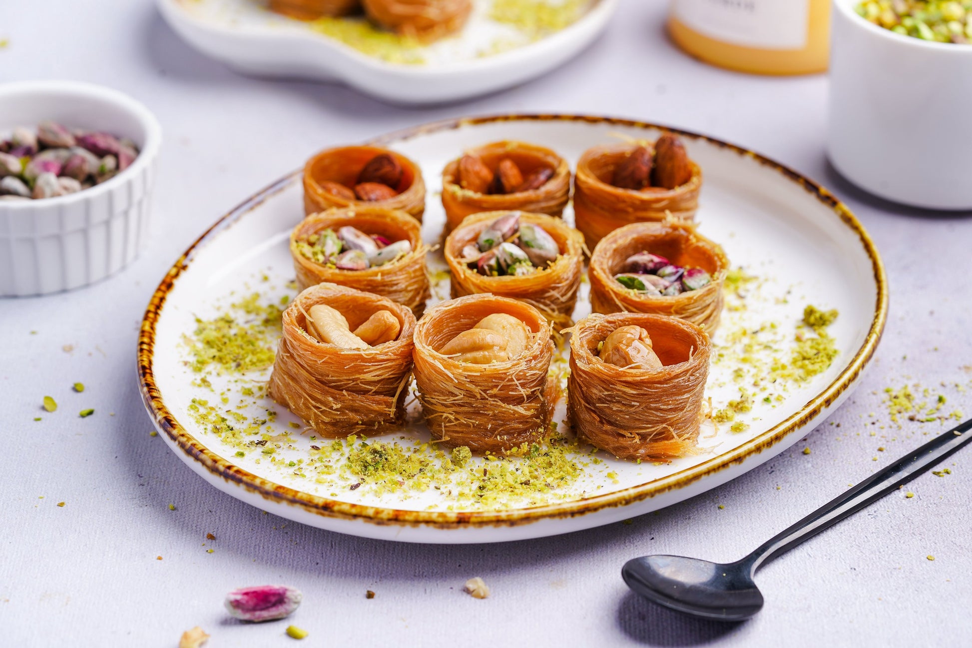 Gourmet Baklava Prime Connoisseur Gift Box - Distacart