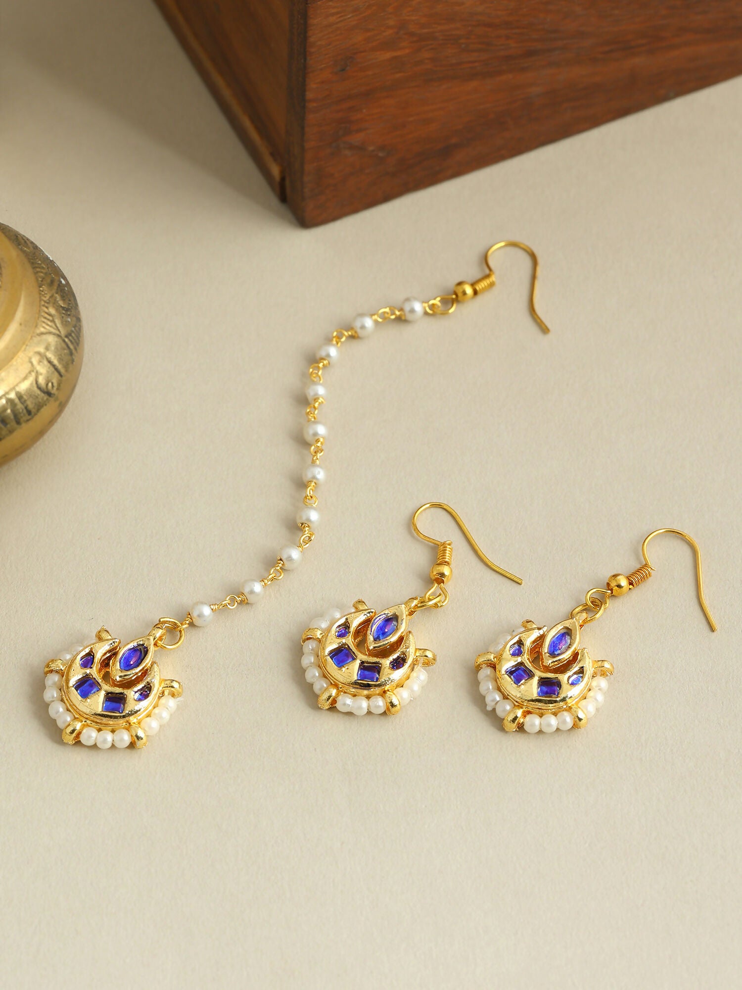 Ruby Raang Finest Gold Kundan Earrings With A Maang Tikka