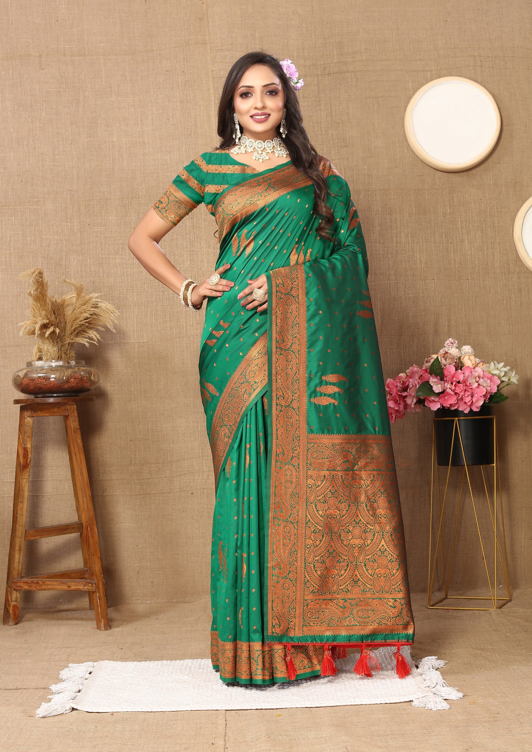 Vedant Vastram Green Color Banarasi Silk Saree - Green - Distacart