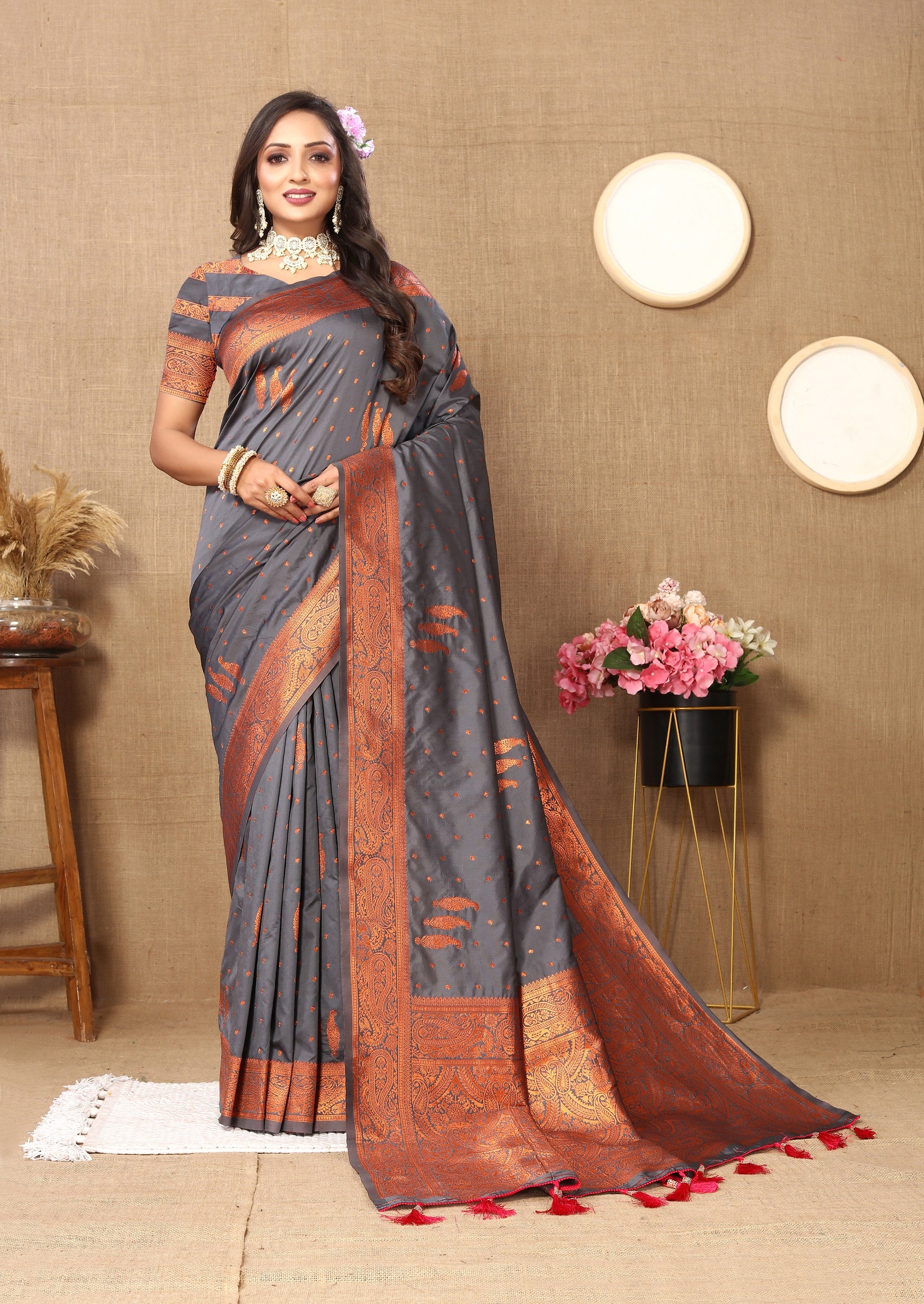 Vedant Vastram Grey Color Banarasi Silk Saree - Grey - Distacart