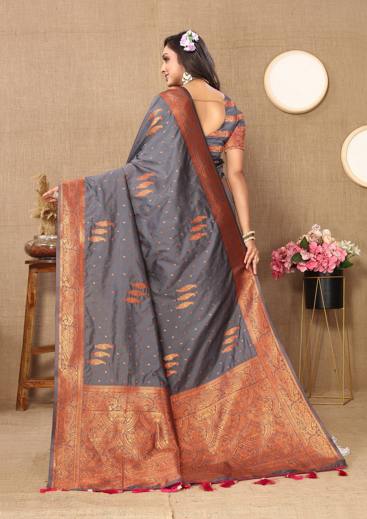 Vedant Vastram Grey Color Banarasi Silk Saree - Grey - Distacart