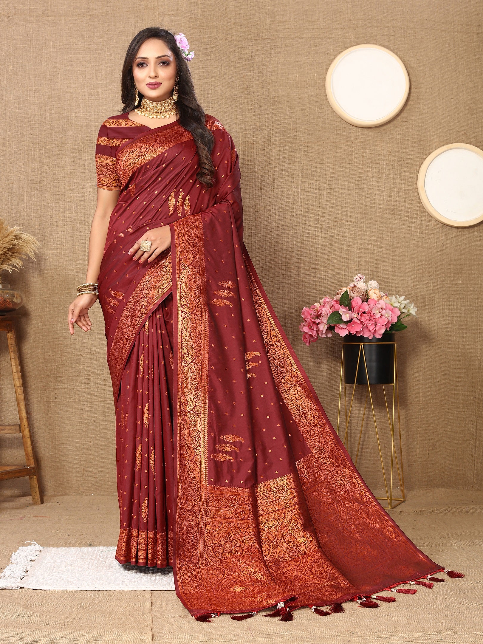 Vedant Vastram Maroon Color Banarasi Silk Saree - Maroon - Distacart