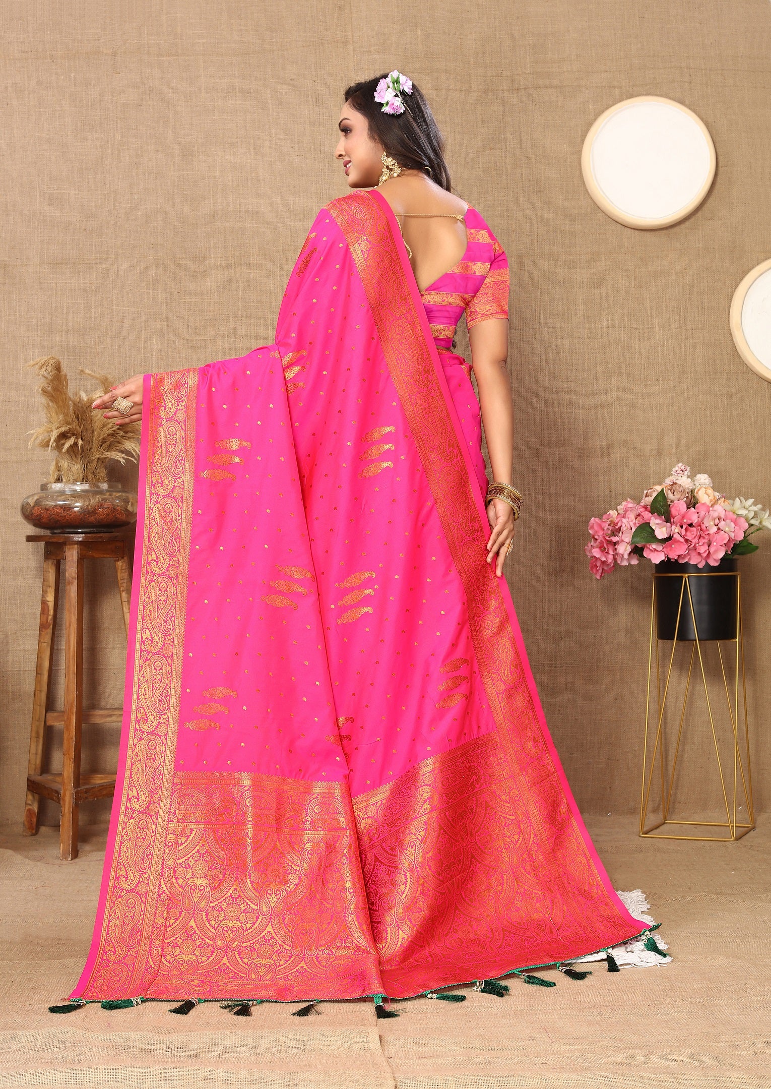 Vedant Vastram Pink Color Banarasi Silk Saree - Pink - Distacart